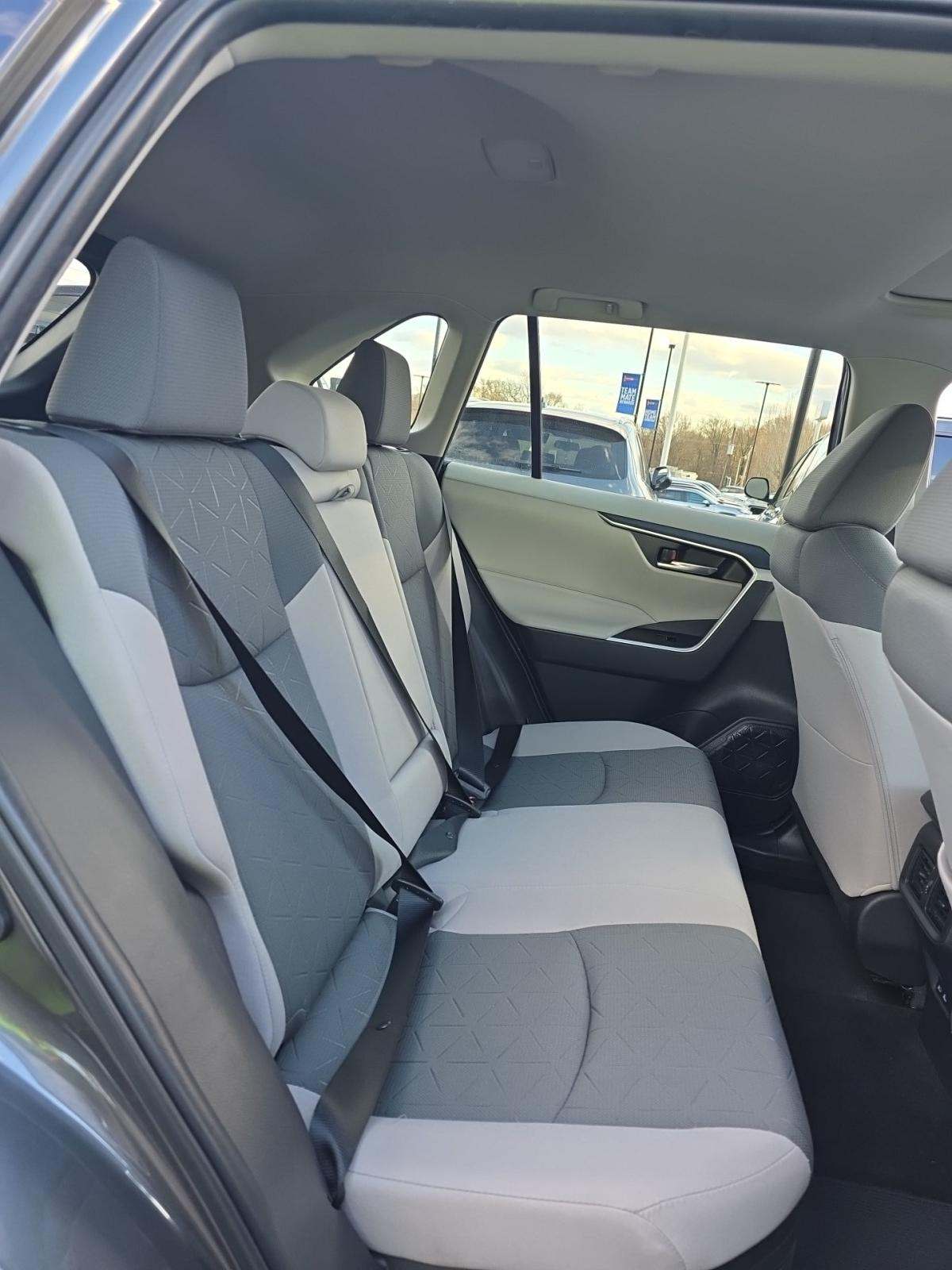 2022 Toyota RAV4 Hybrid XLE AWD