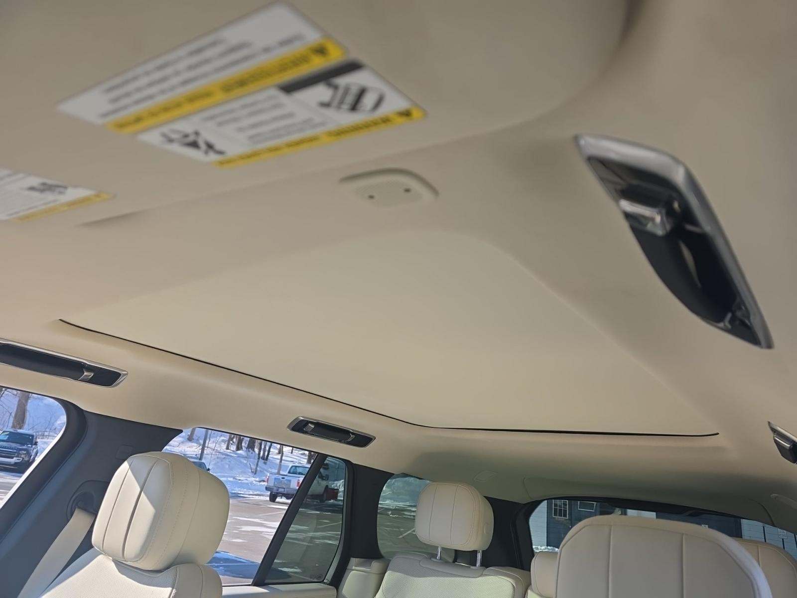 2023 Land Rover Range Rover SE AWD