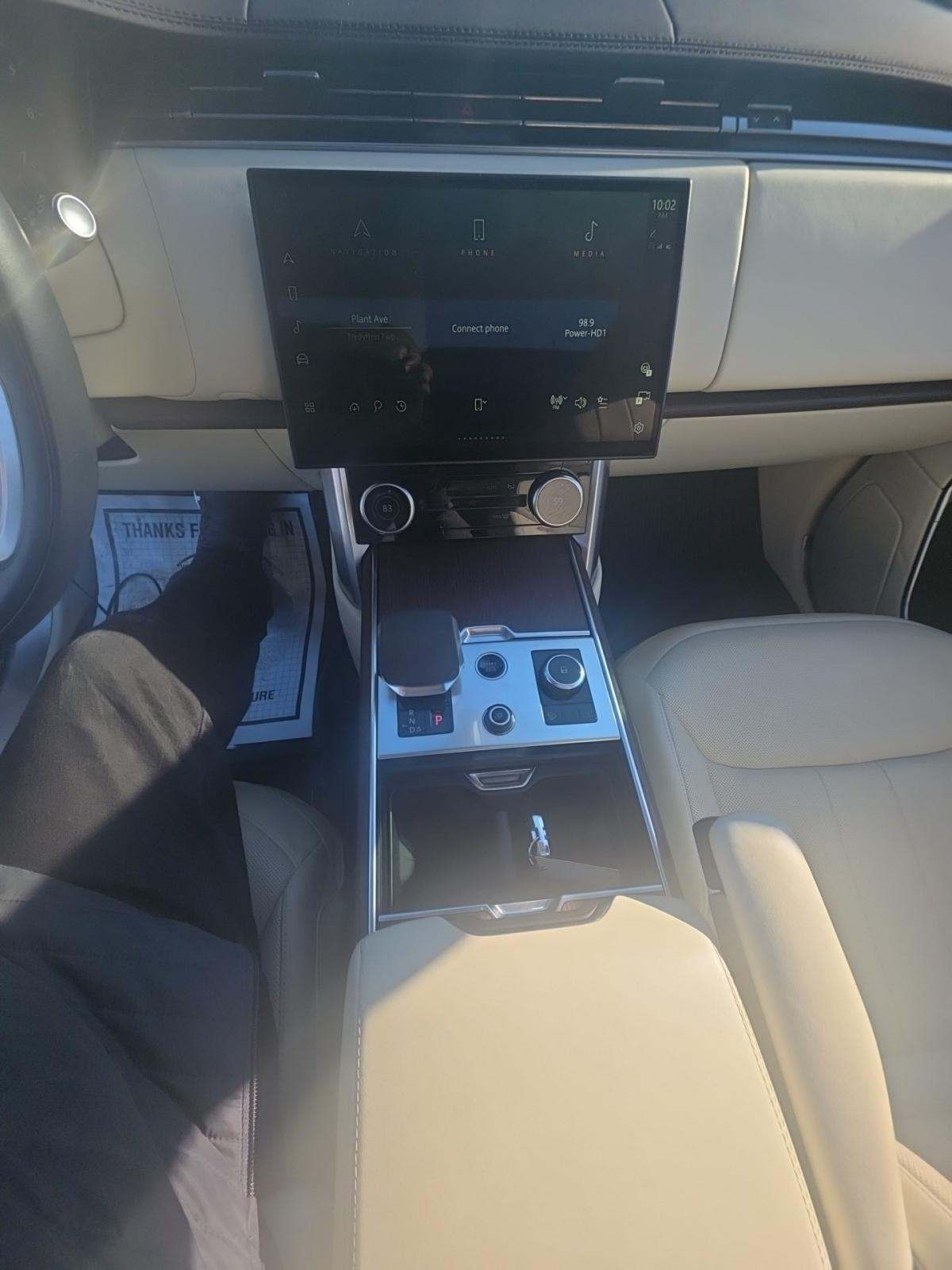 2023 Land Rover Range Rover SE AWD