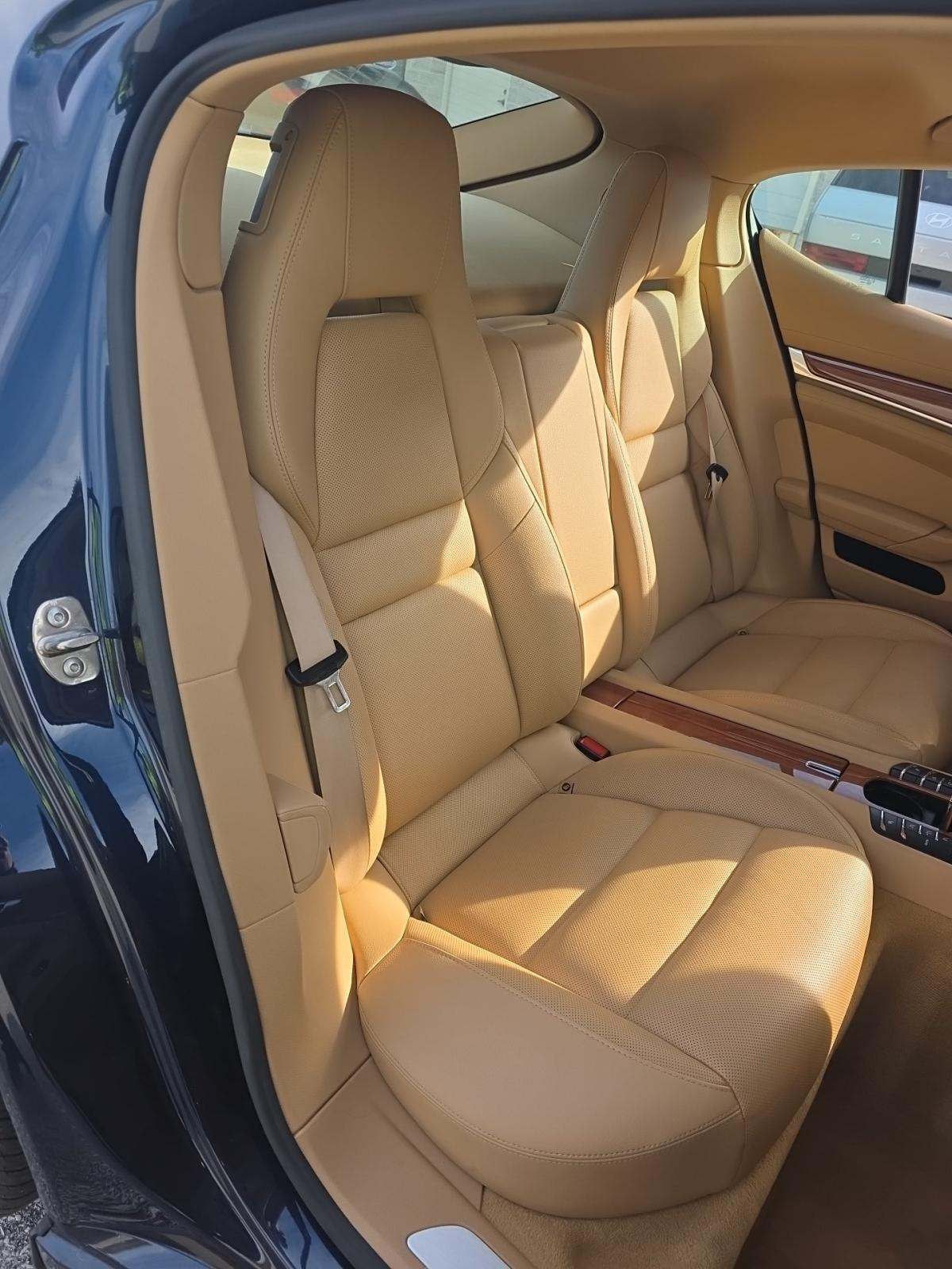 2014 Porsche Panamera 4S AWD