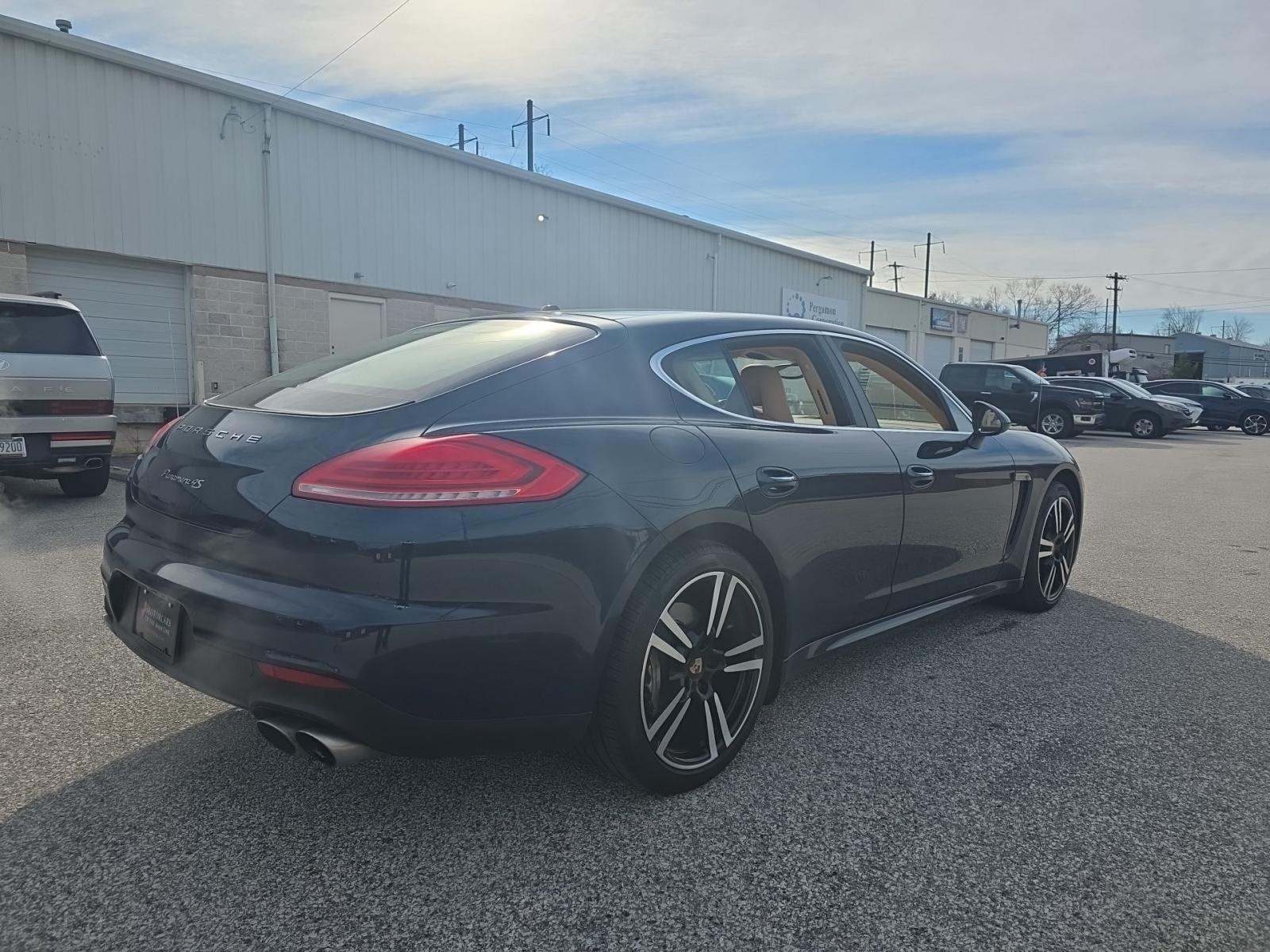 2014 Porsche Panamera 4S AWD