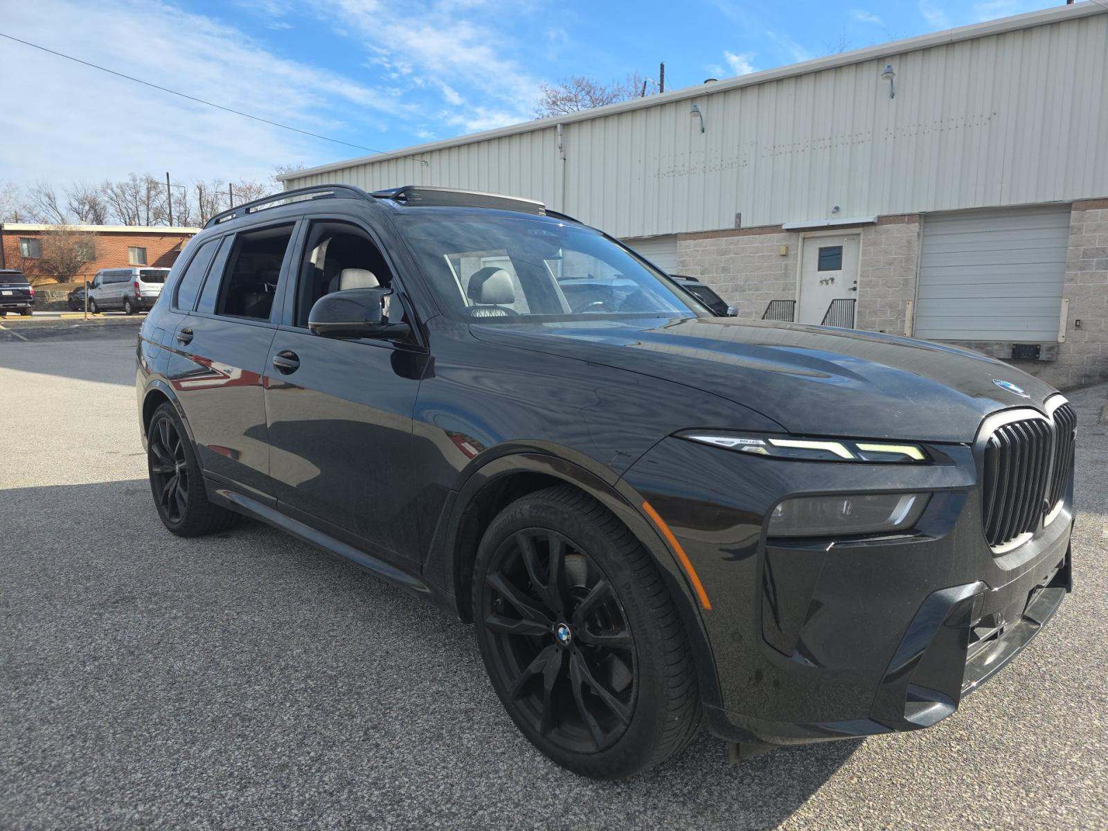 2024 BMW X7 M60i AWD