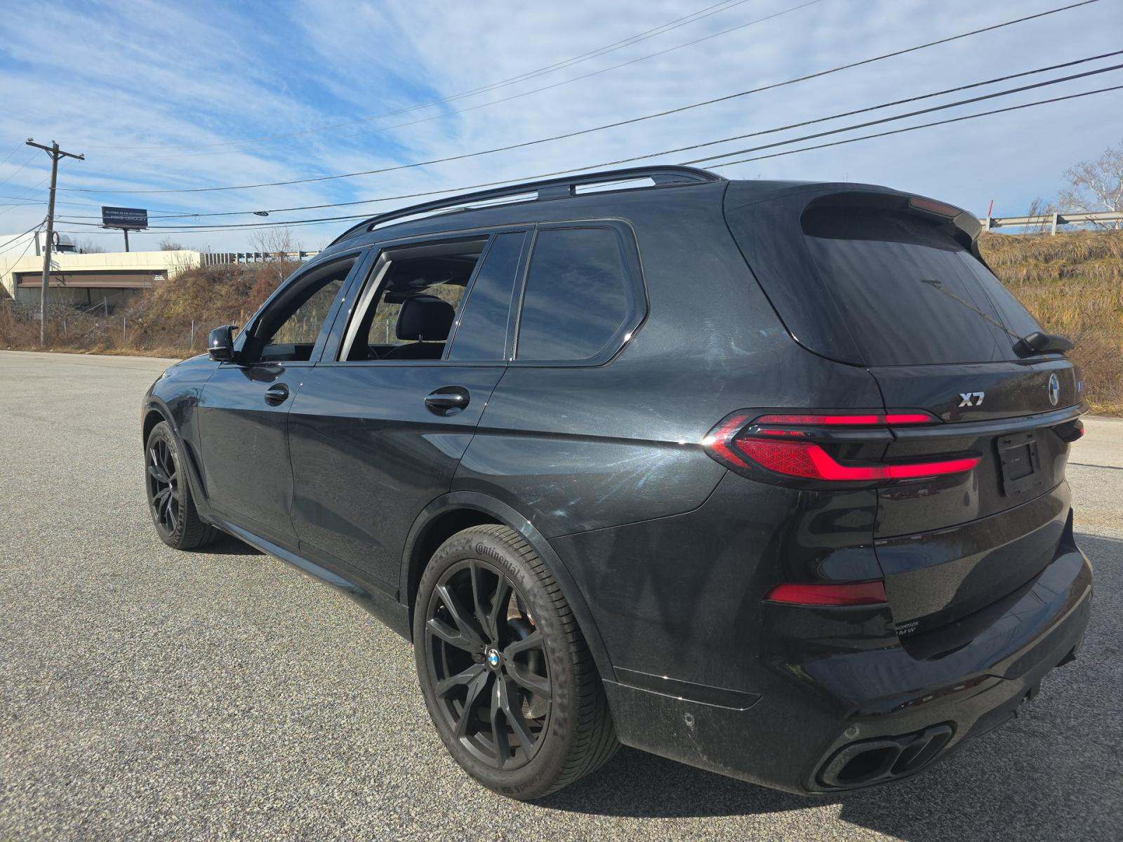 2024 BMW X7 M60i AWD