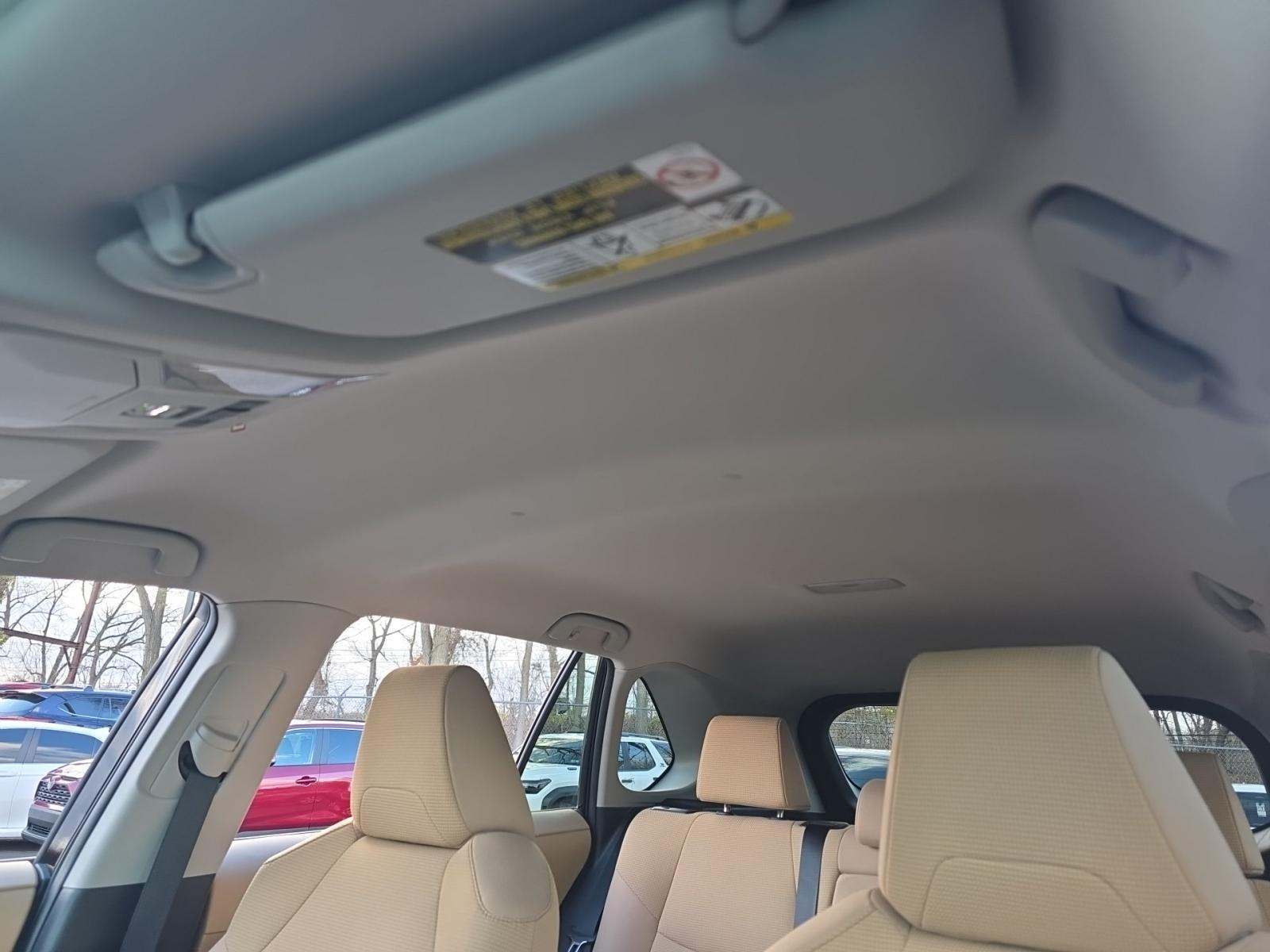 2022 Toyota RAV4 LE AWD