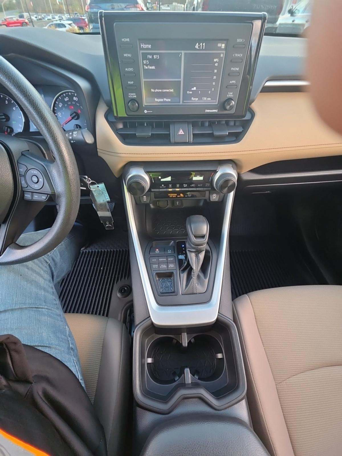 2022 Toyota RAV4 LE AWD