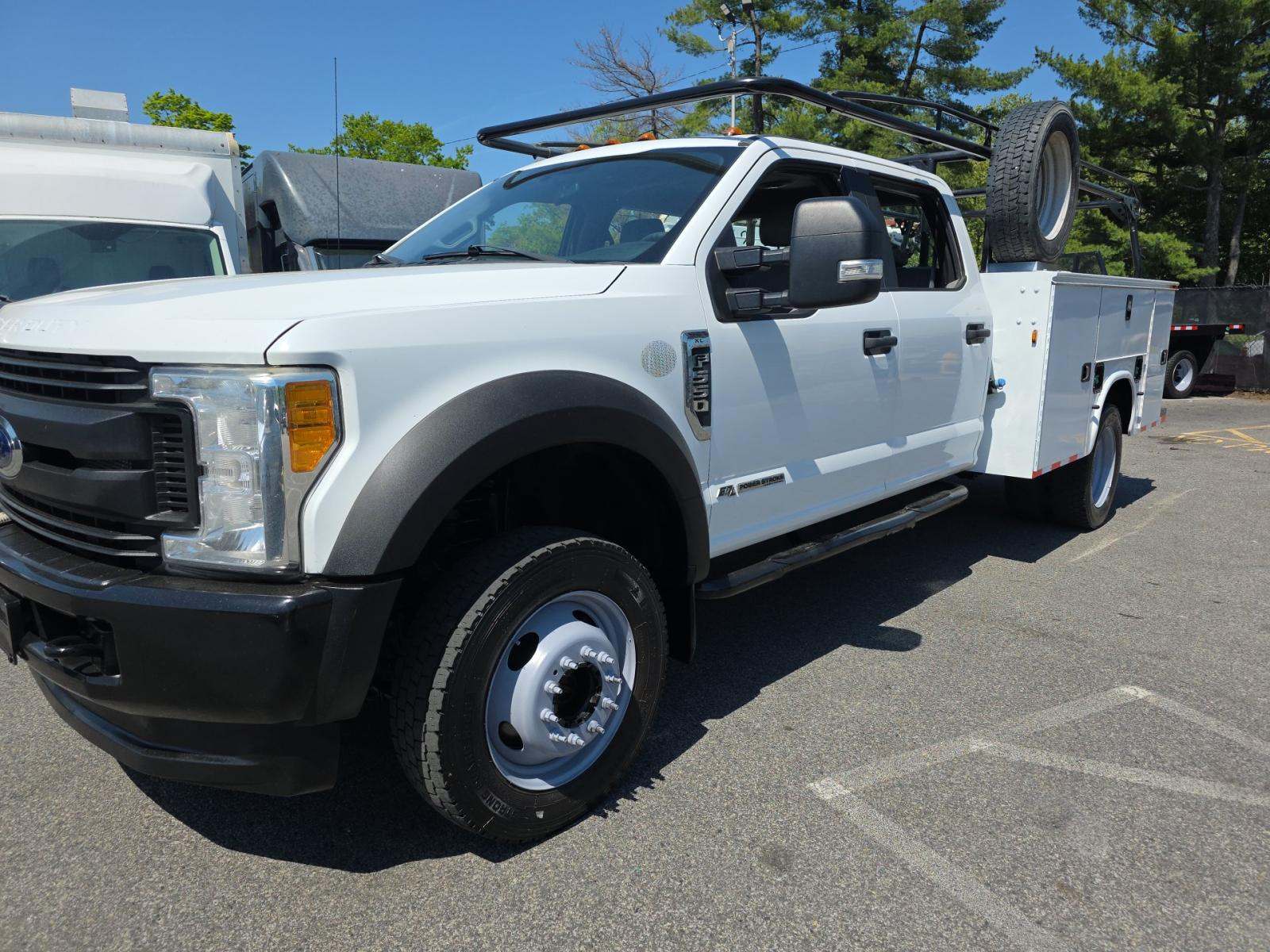 FORD F-550 - 1