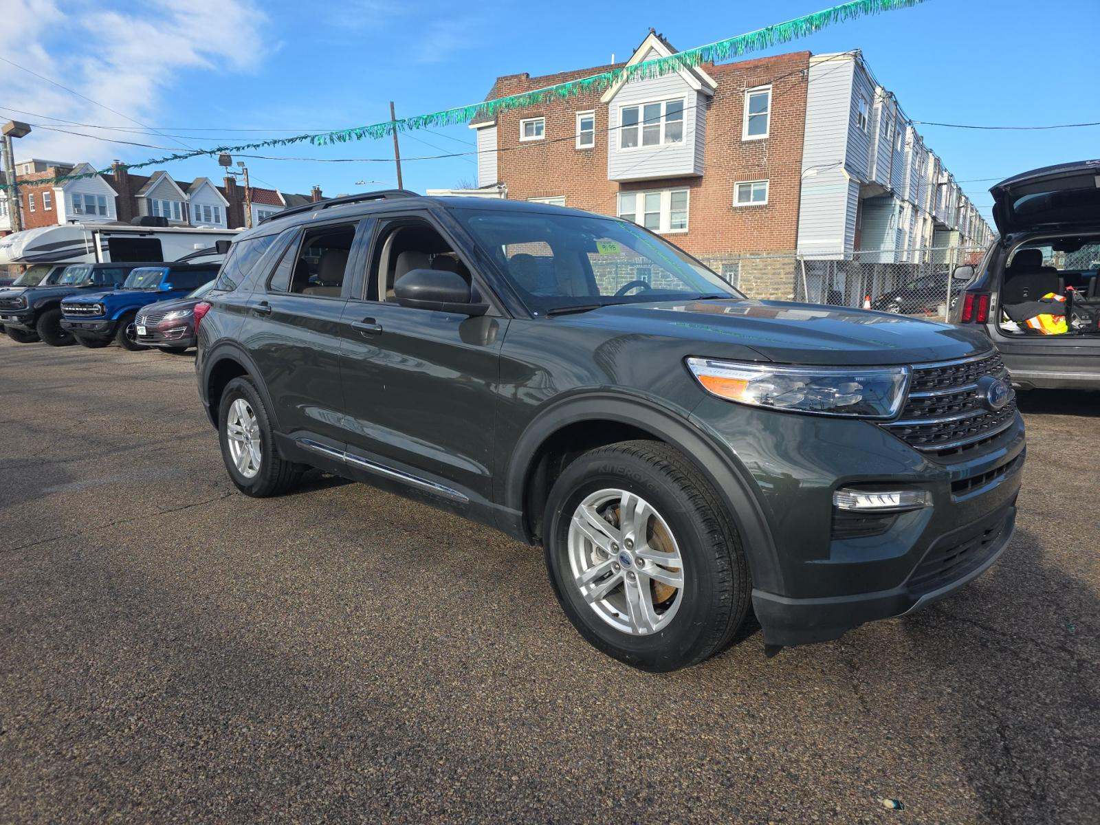 2023 Ford Explorer XLT AWD
