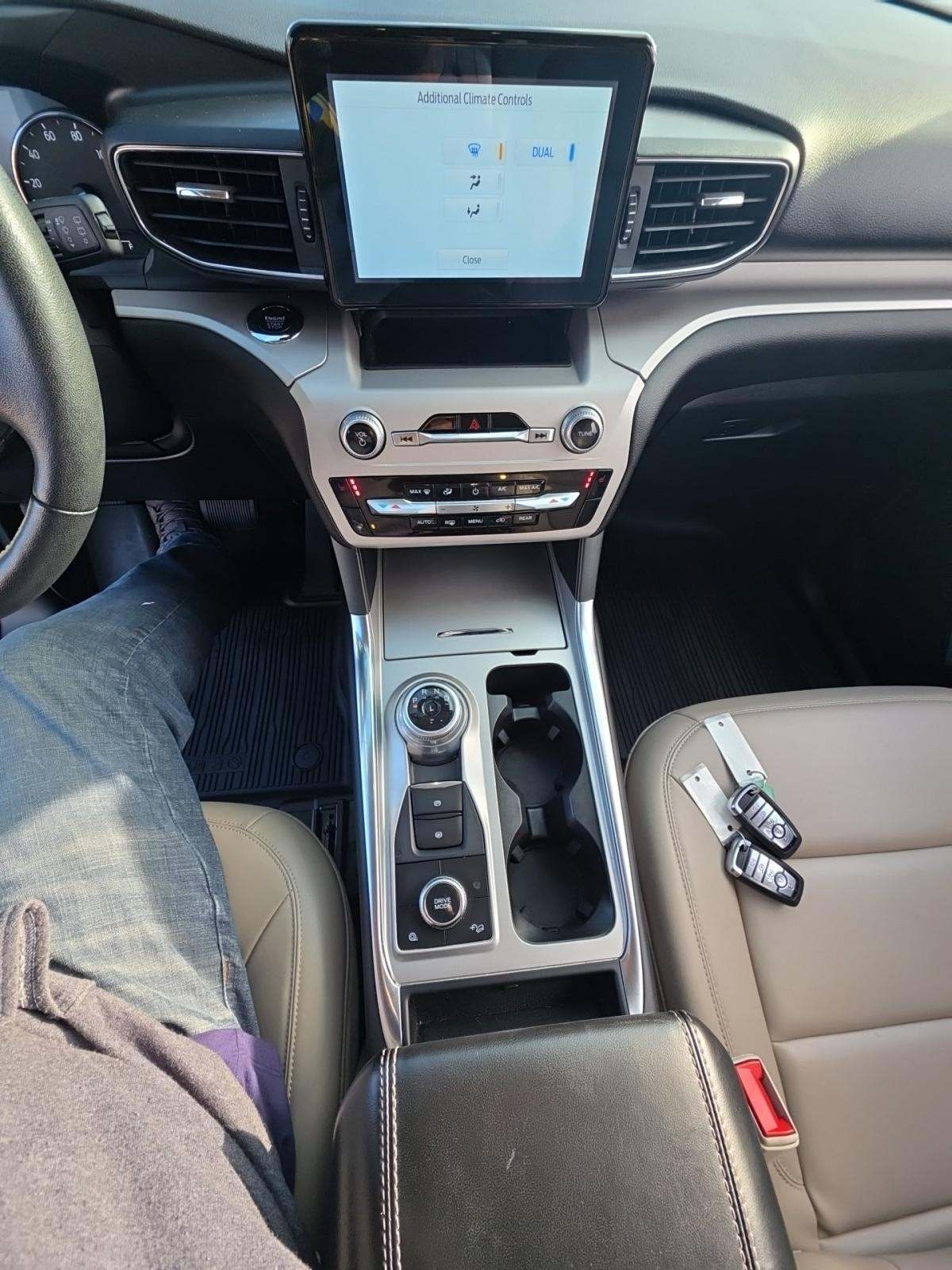 2023 Ford Explorer XLT AWD