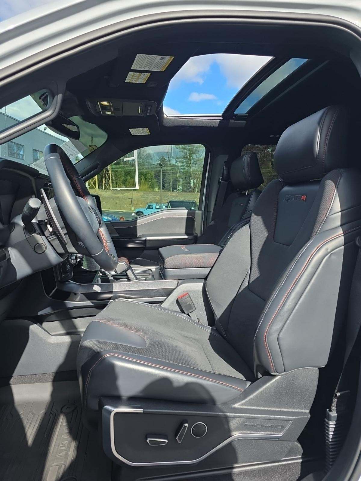 2025 Ford F-150 Raptor AWD