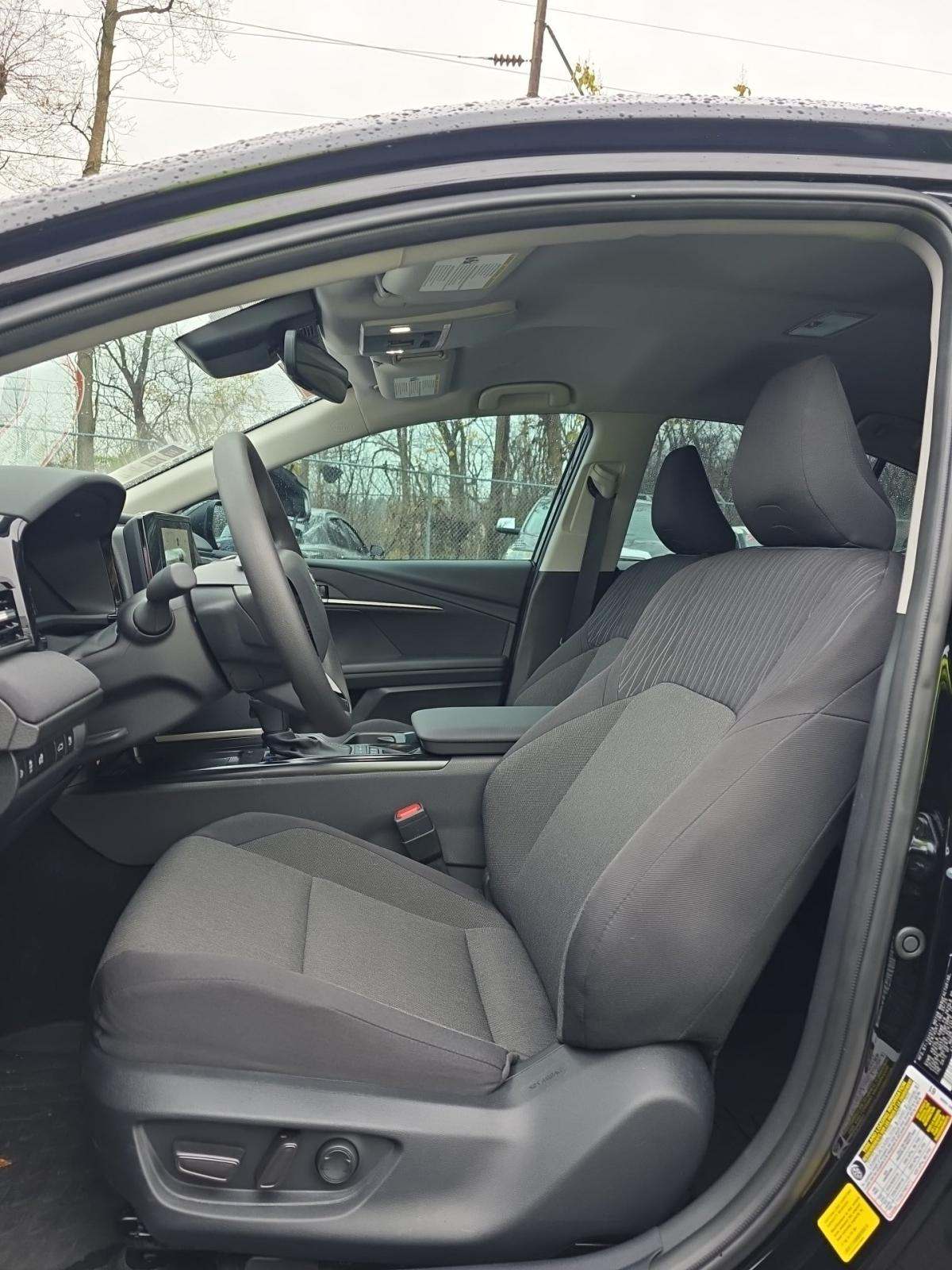 2025 Toyota Camry LE FWD