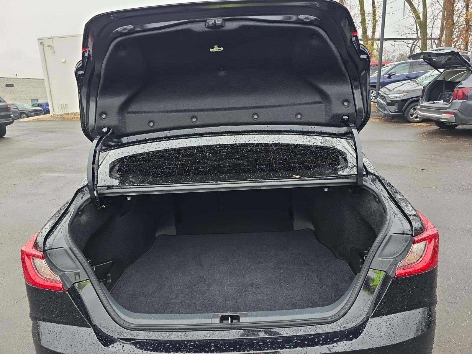 2025 Toyota Camry LE FWD