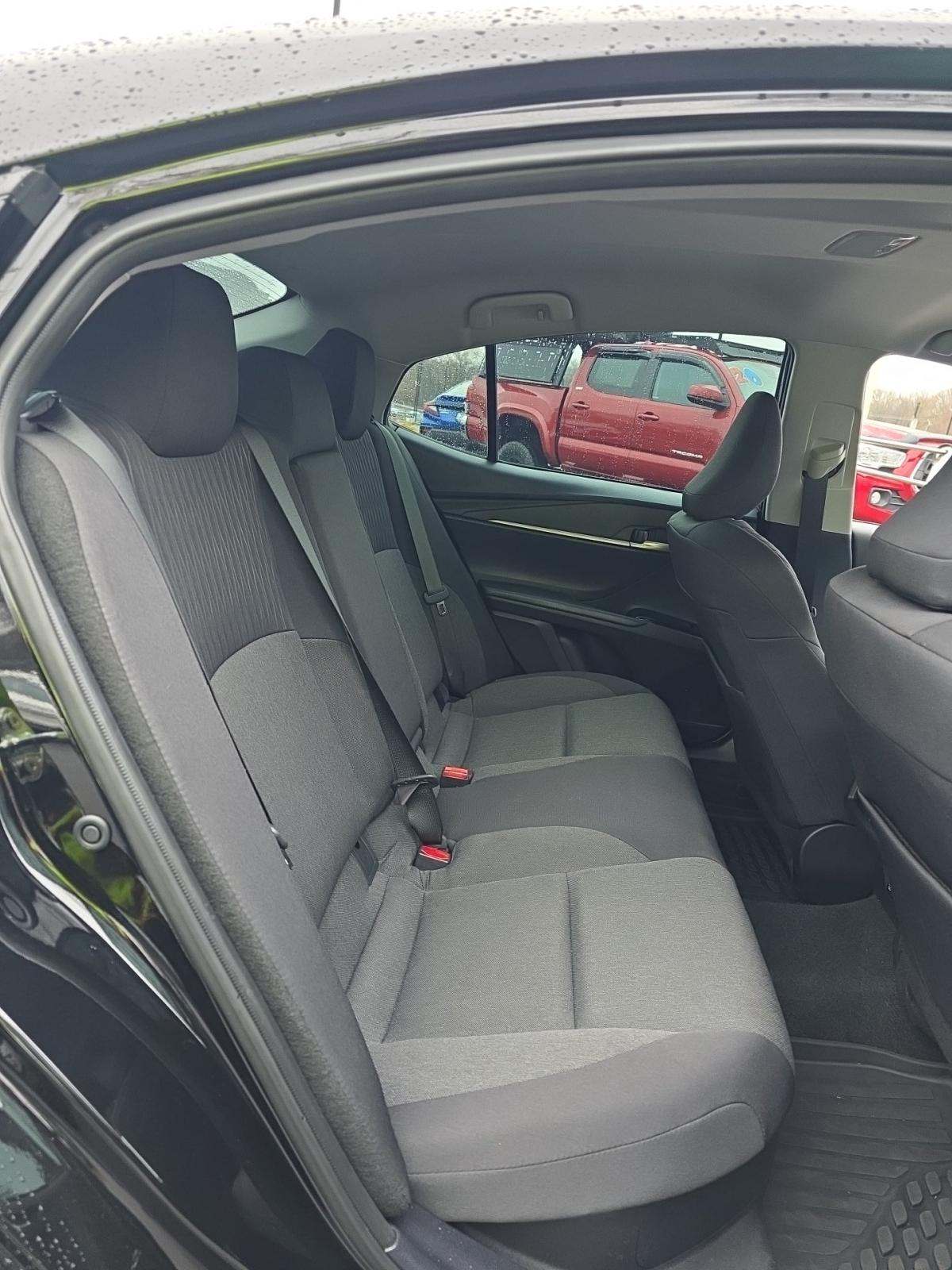 2025 Toyota Camry LE FWD