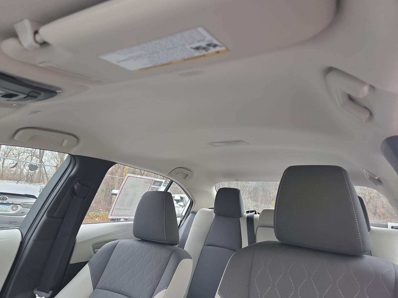 2025 Toyota Corolla LE FWD