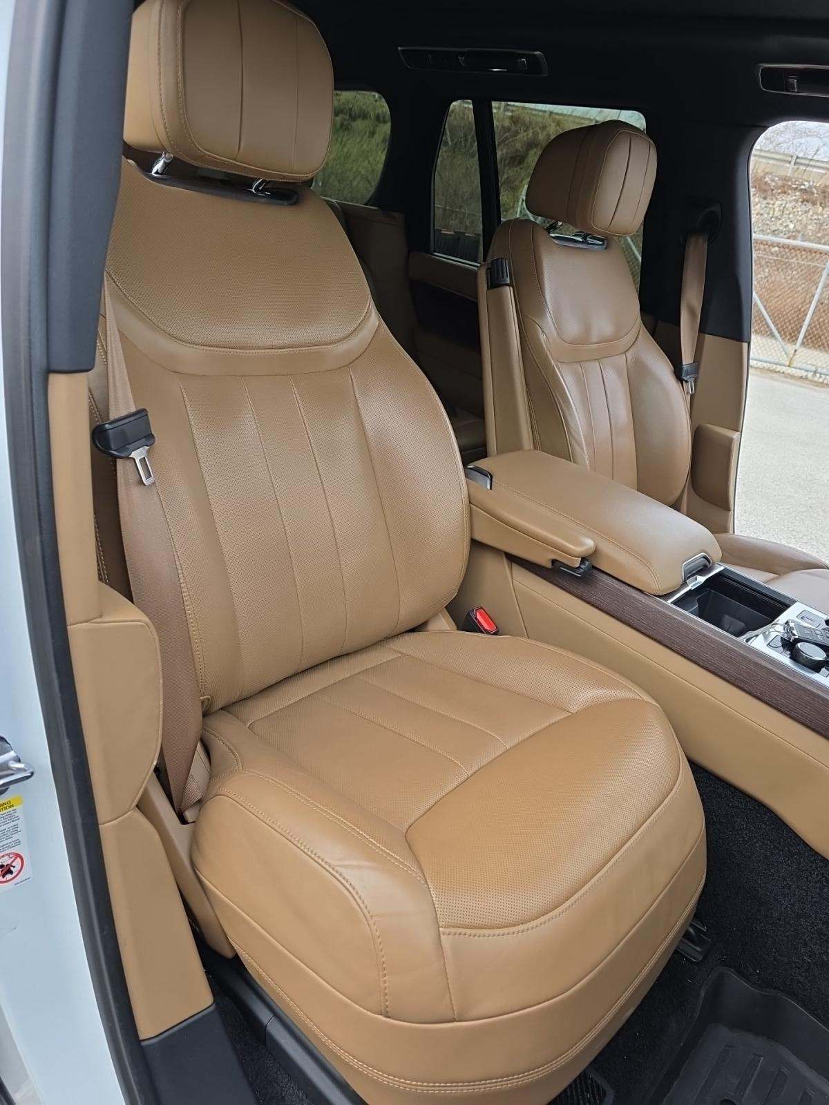 2023 Land Rover Range Rover SE AWD