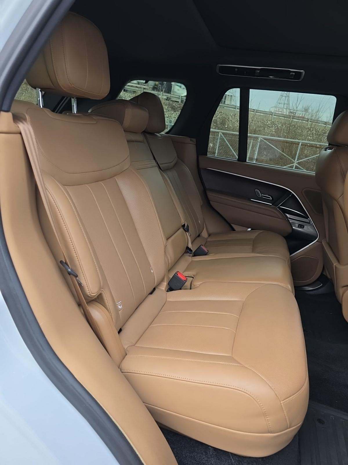 2023 Land Rover Range Rover SE AWD