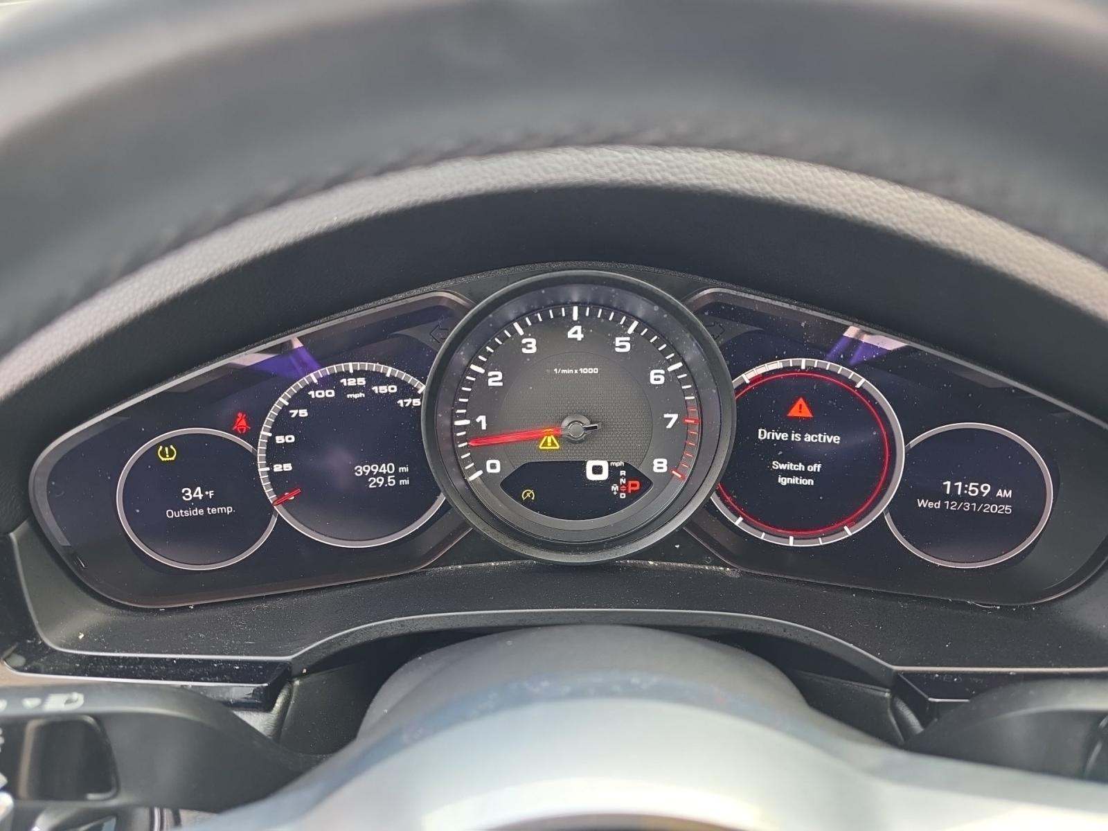 2023 Porsche Cayenne Platinum Edition AWD