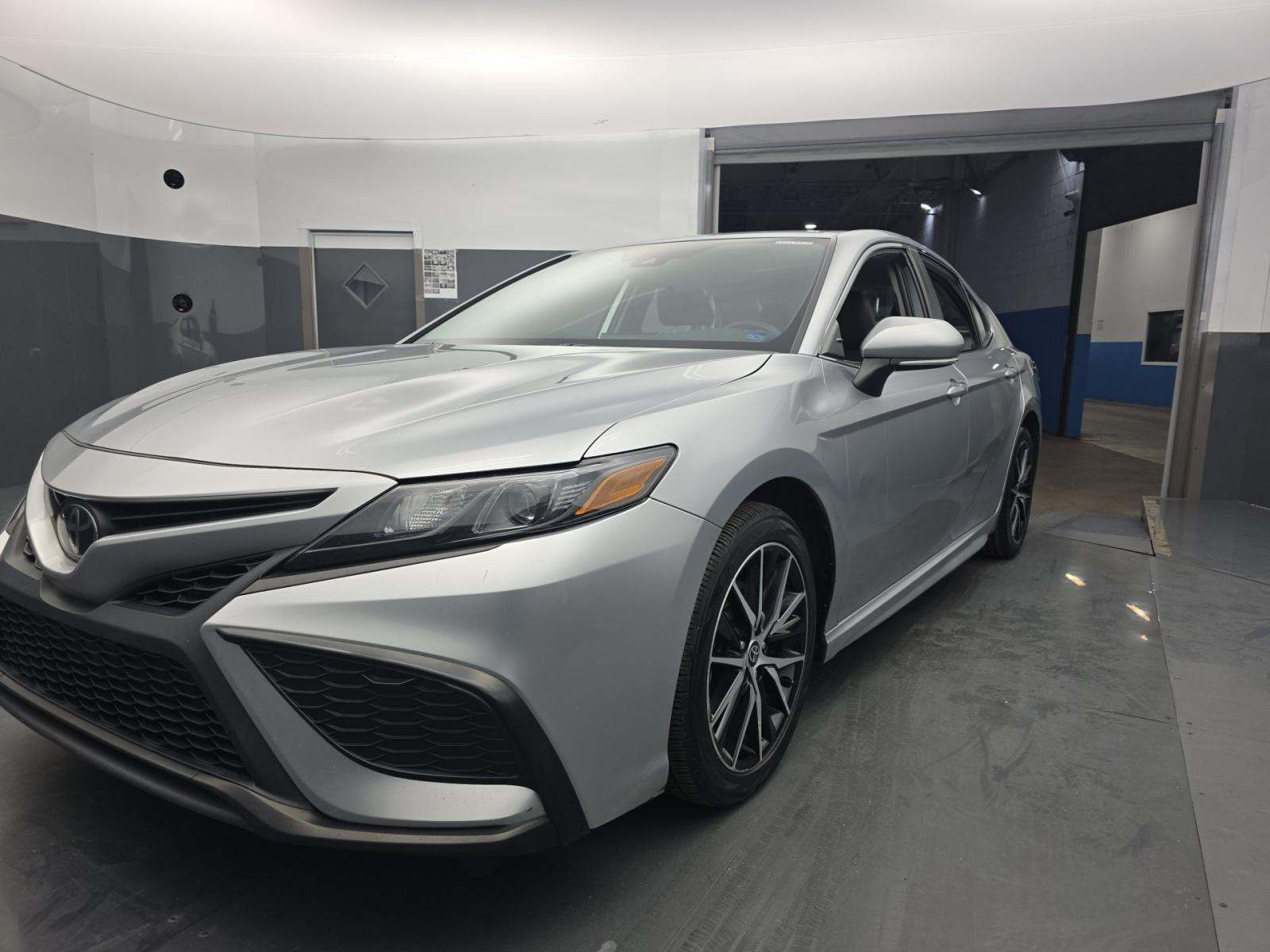 2023 Toyota Camry SE FWD