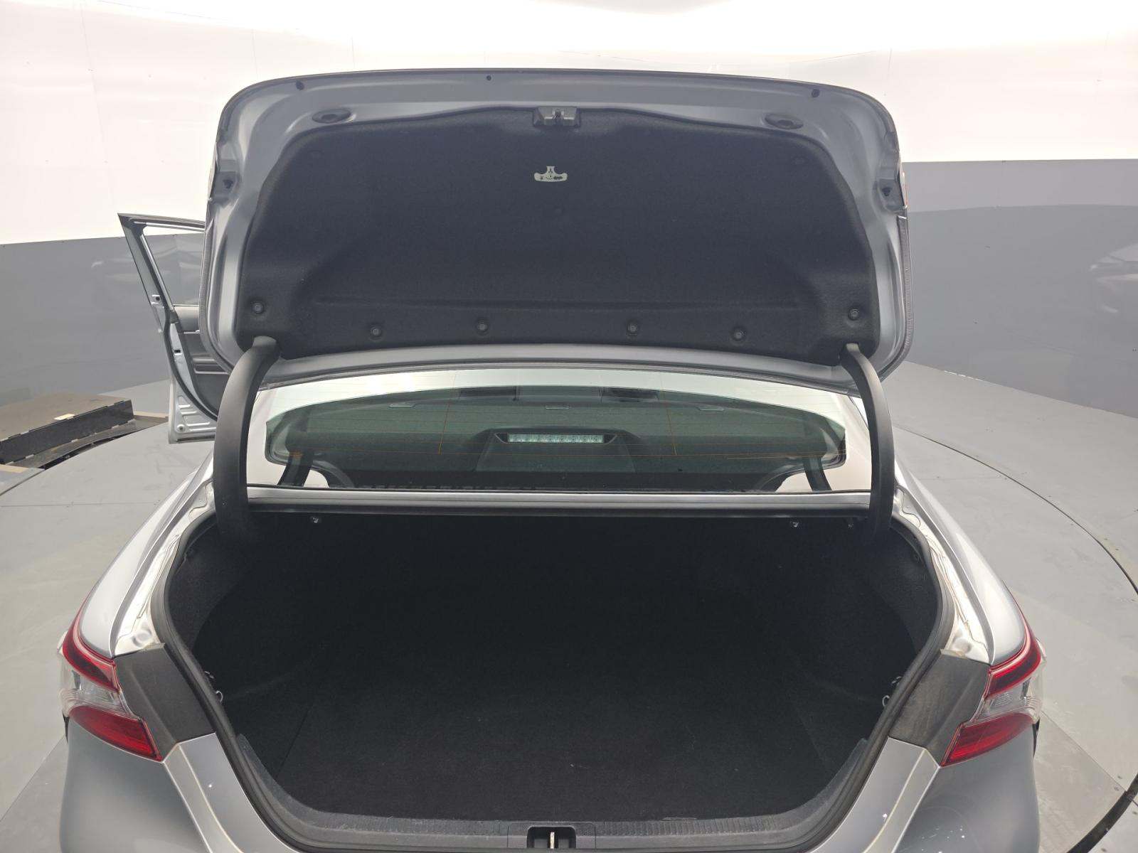 2023 Toyota Camry SE FWD