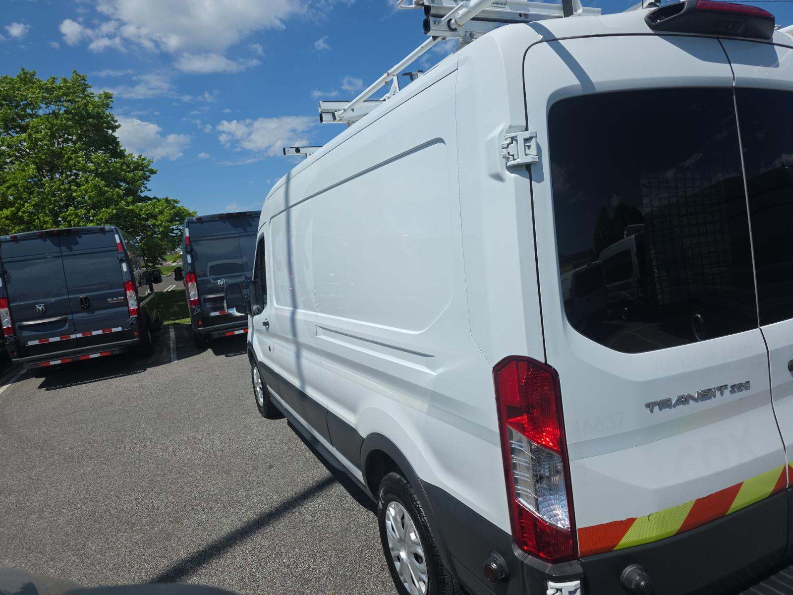 FORD TRANSIT 250 - 2