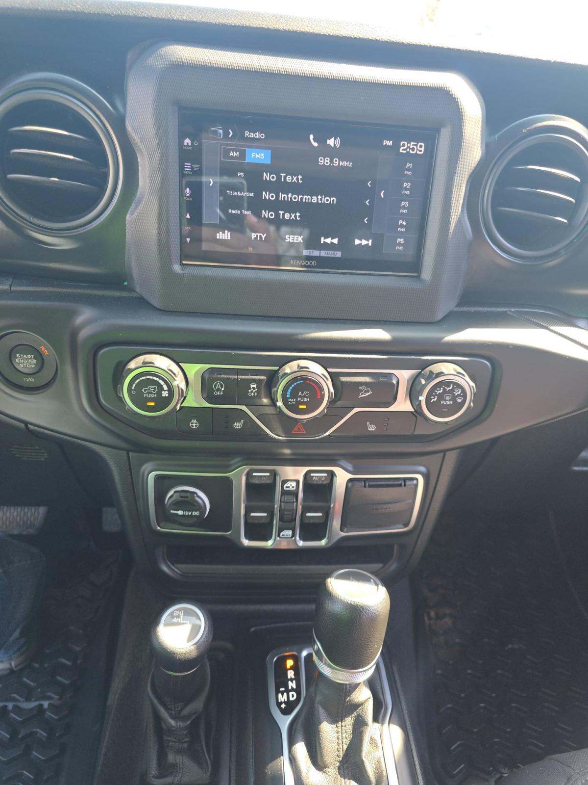 JEEP UNLIMITED SPORT S - 10