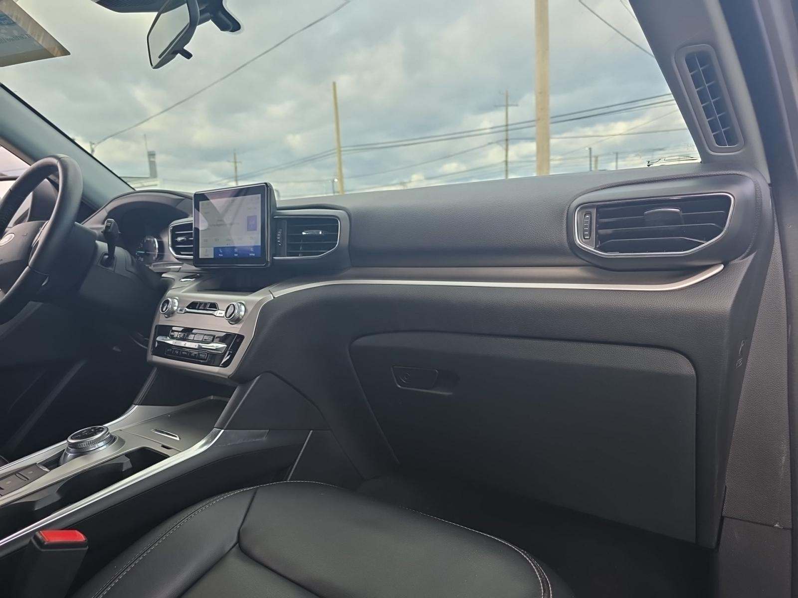 2022 Ford Explorer XLT AWD