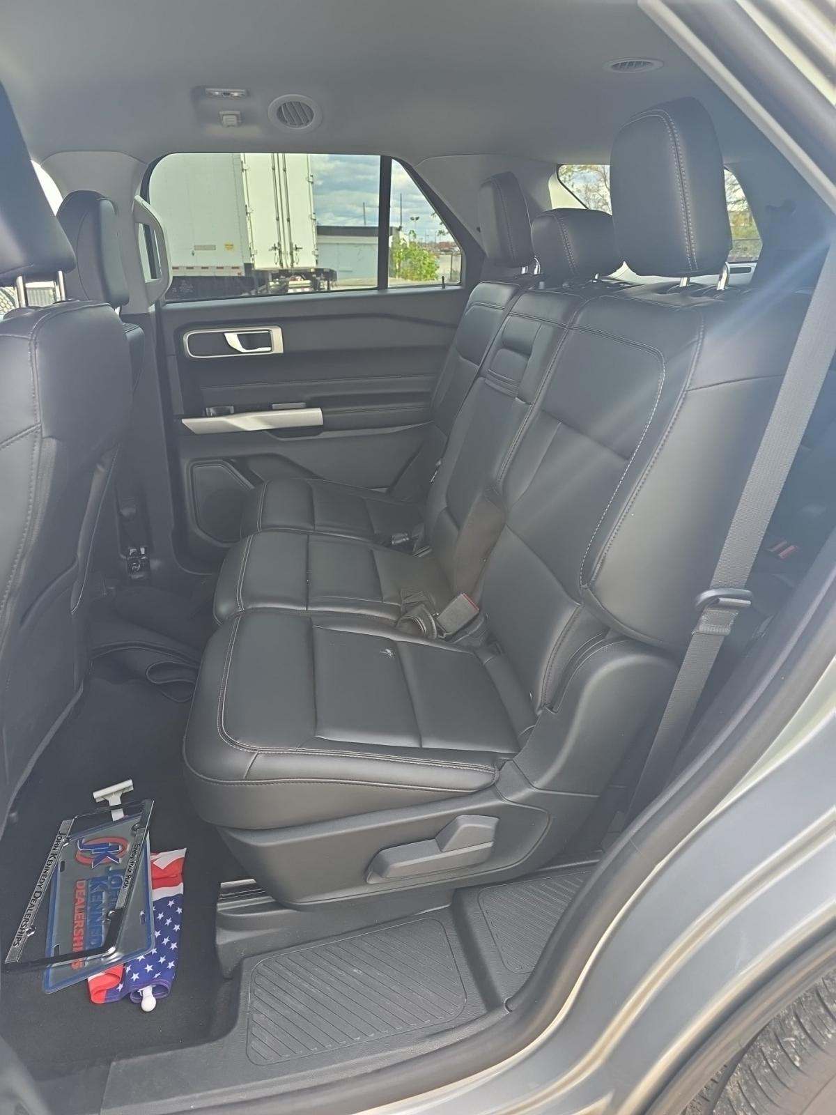 2022 Ford Explorer XLT AWD