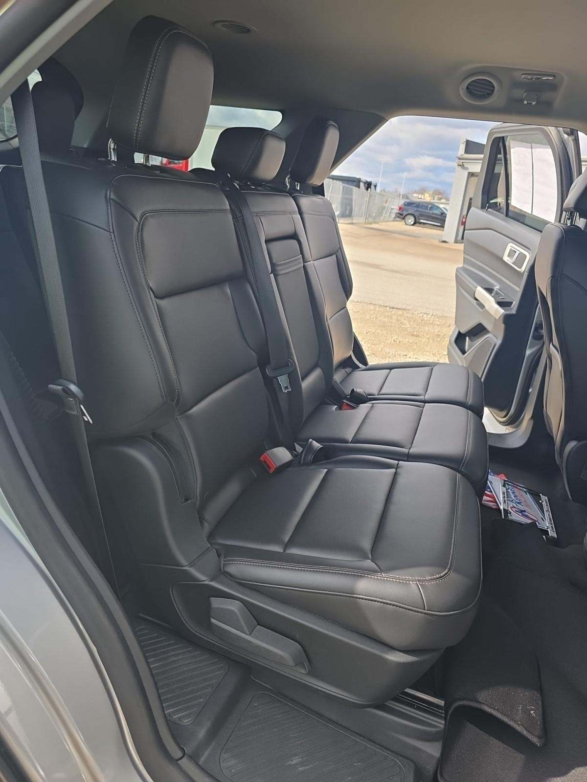 2022 Ford Explorer XLT AWD