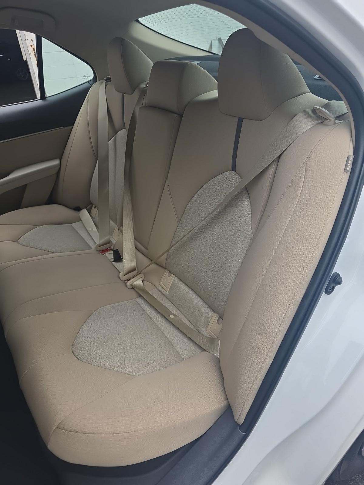 2022 Toyota Camry Hybrid LE FWD