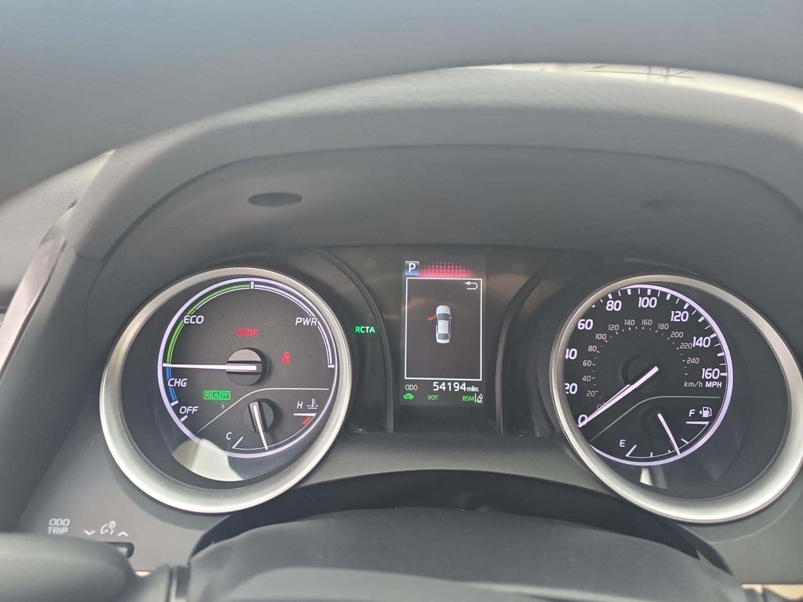 2022 Toyota Camry Hybrid LE FWD