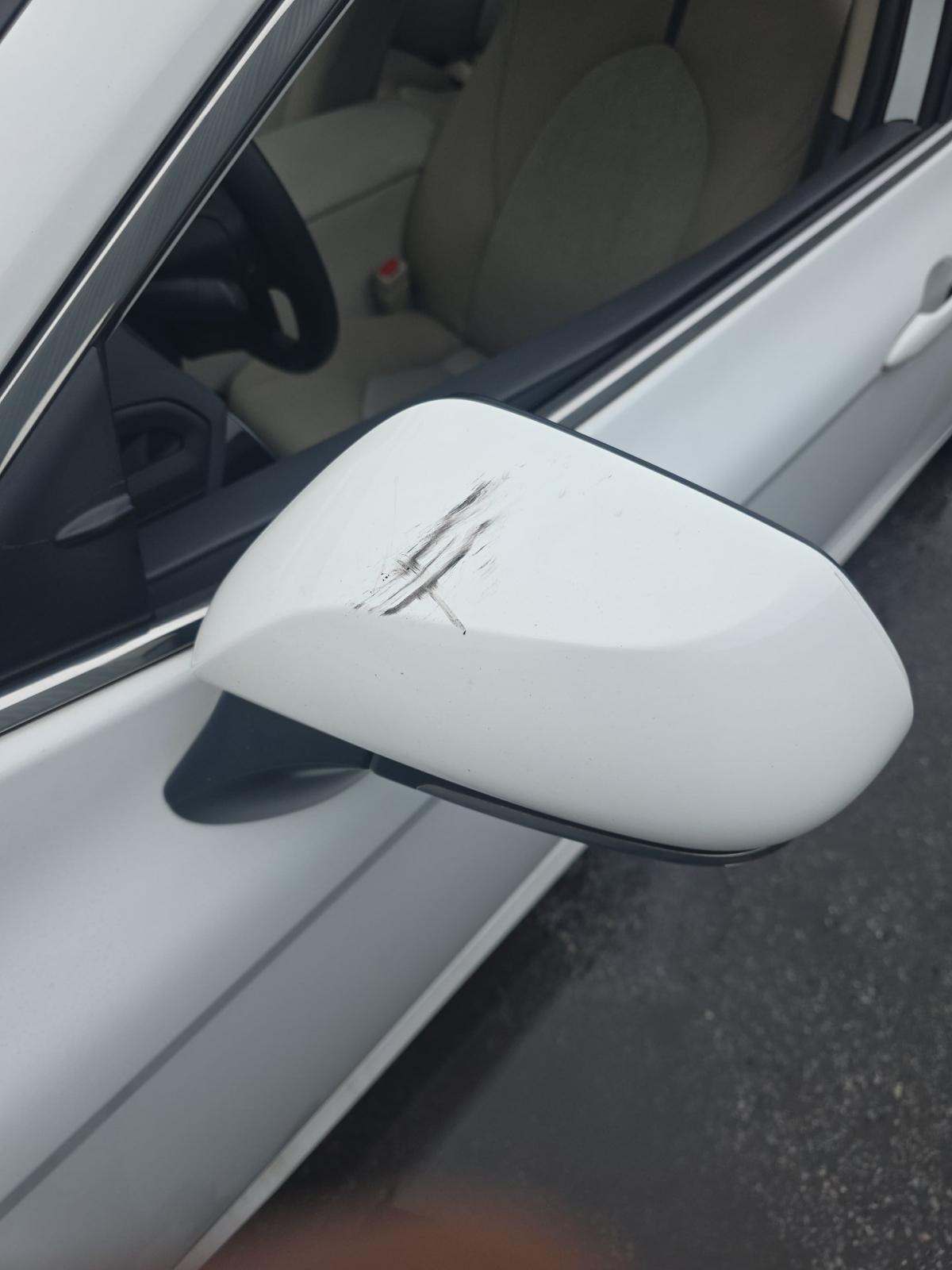 2022 Toyota Camry Hybrid LE FWD