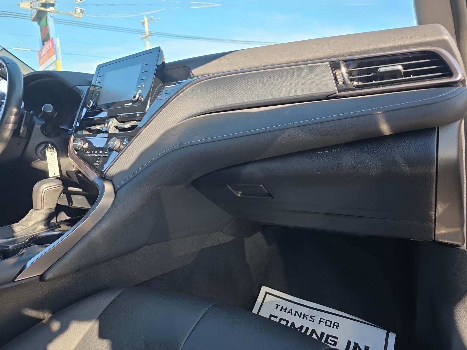 2022 Toyota Camry SE FWD