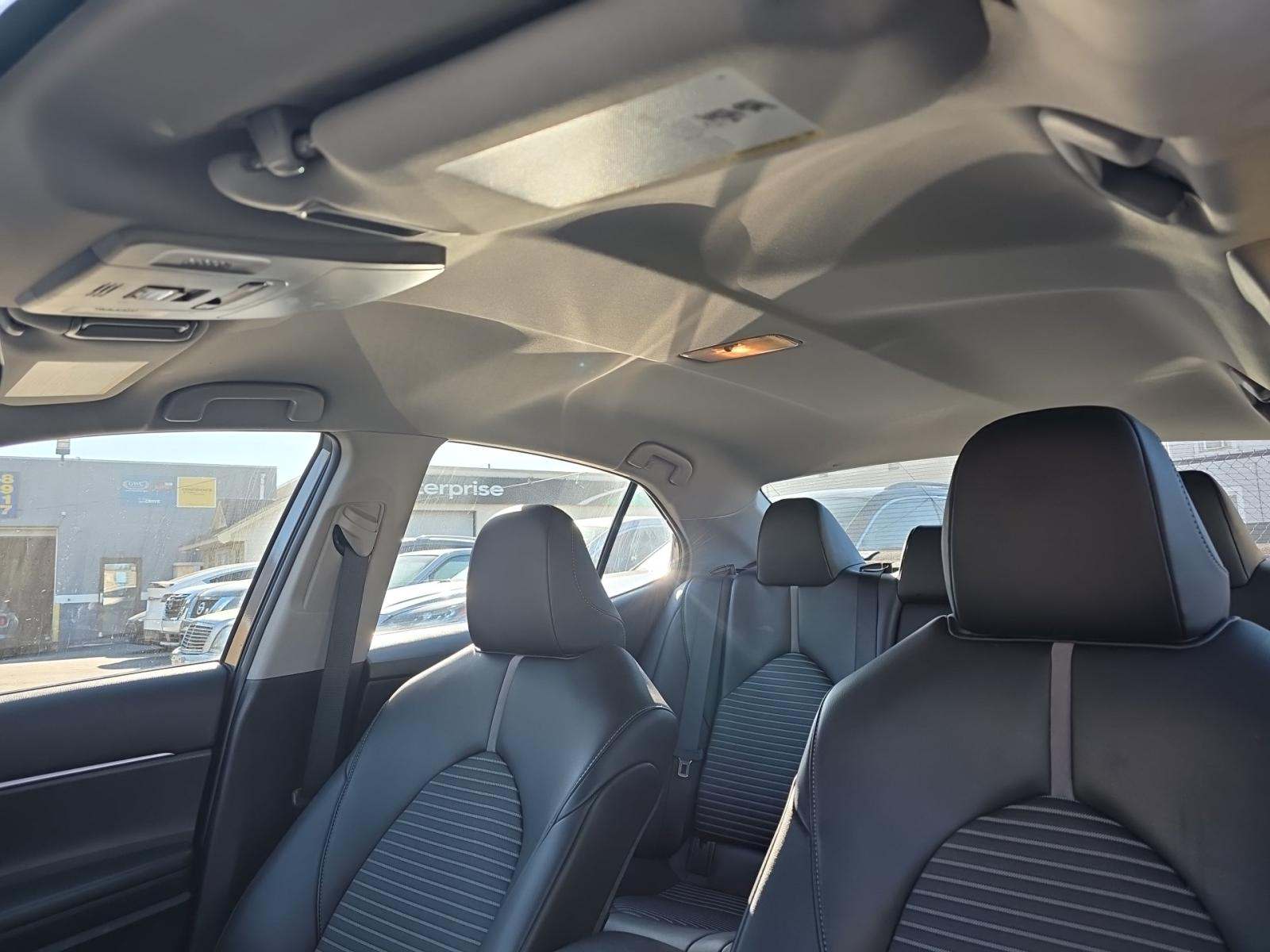 2022 Toyota Camry SE FWD