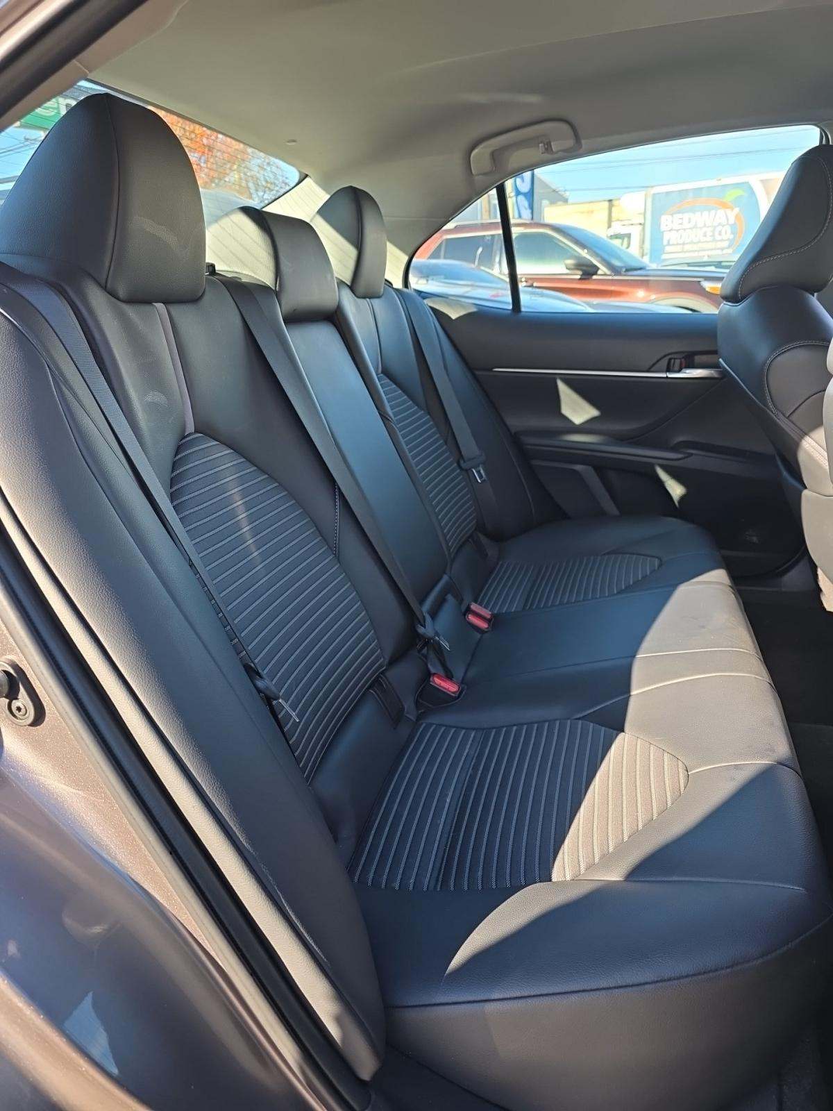 2022 Toyota Camry SE FWD