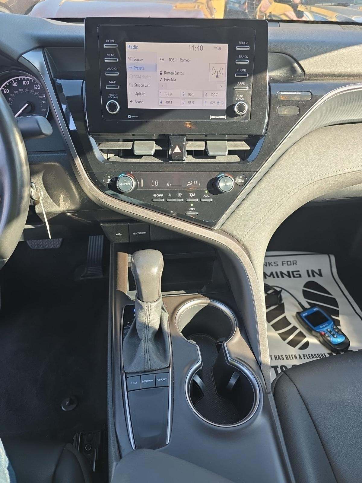 2022 Toyota Camry SE FWD