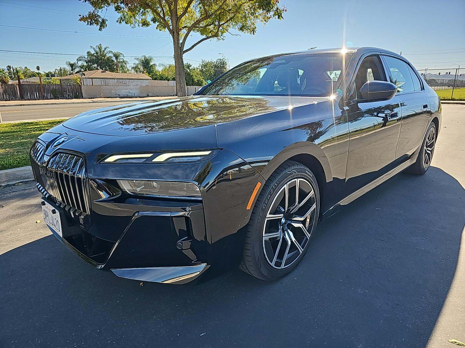 2025 BMW 7 Series 740i RWD