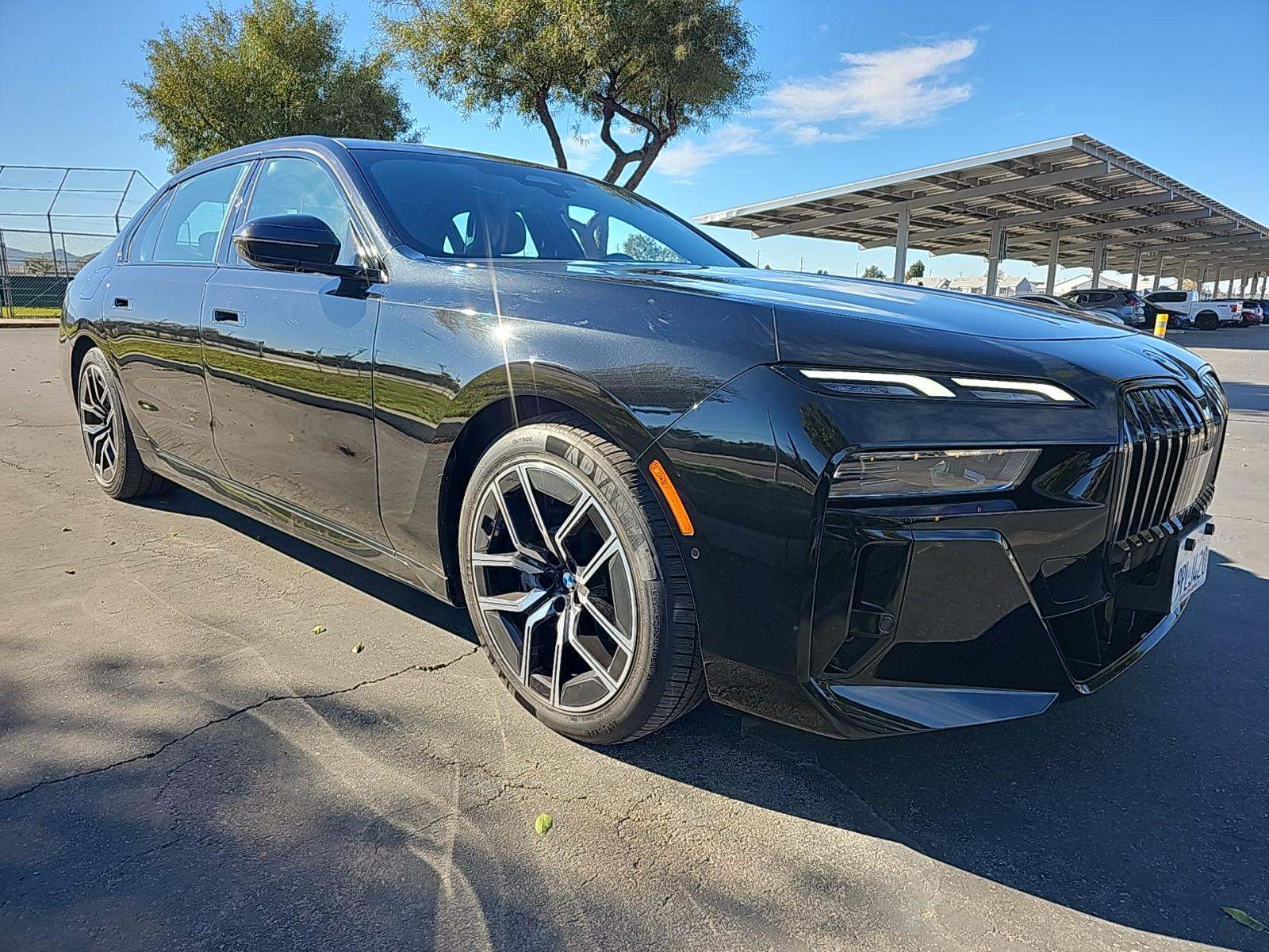 2025 BMW 7 Series 740i RWD