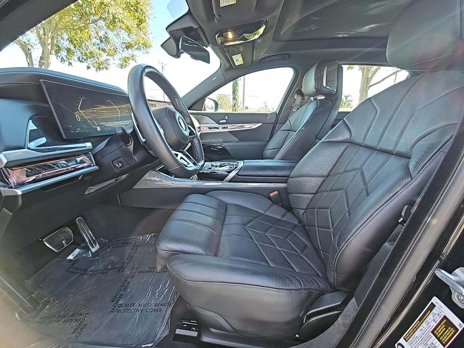 2025 BMW 7 Series 740i RWD