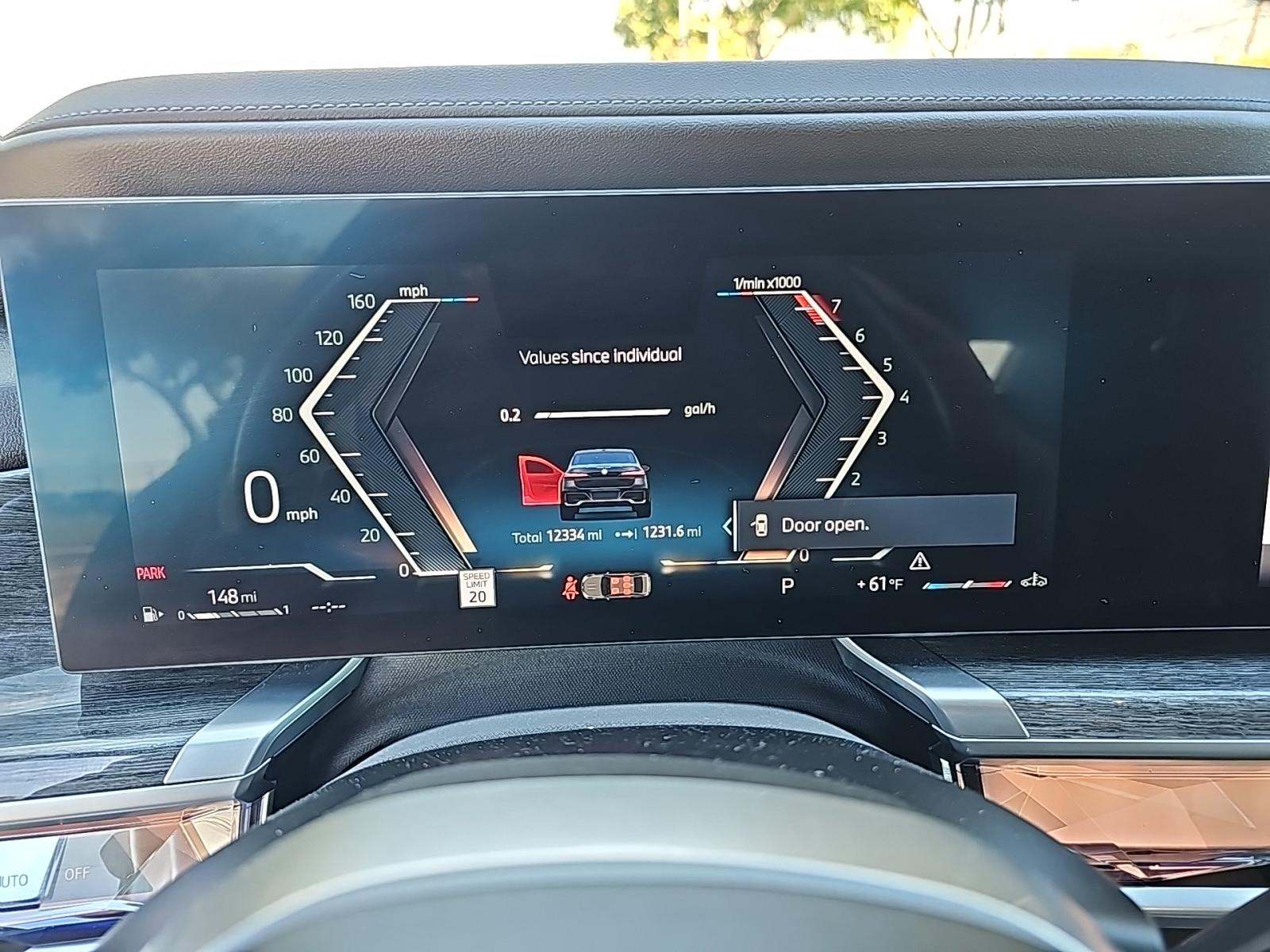 2025 BMW 7 Series 740i RWD