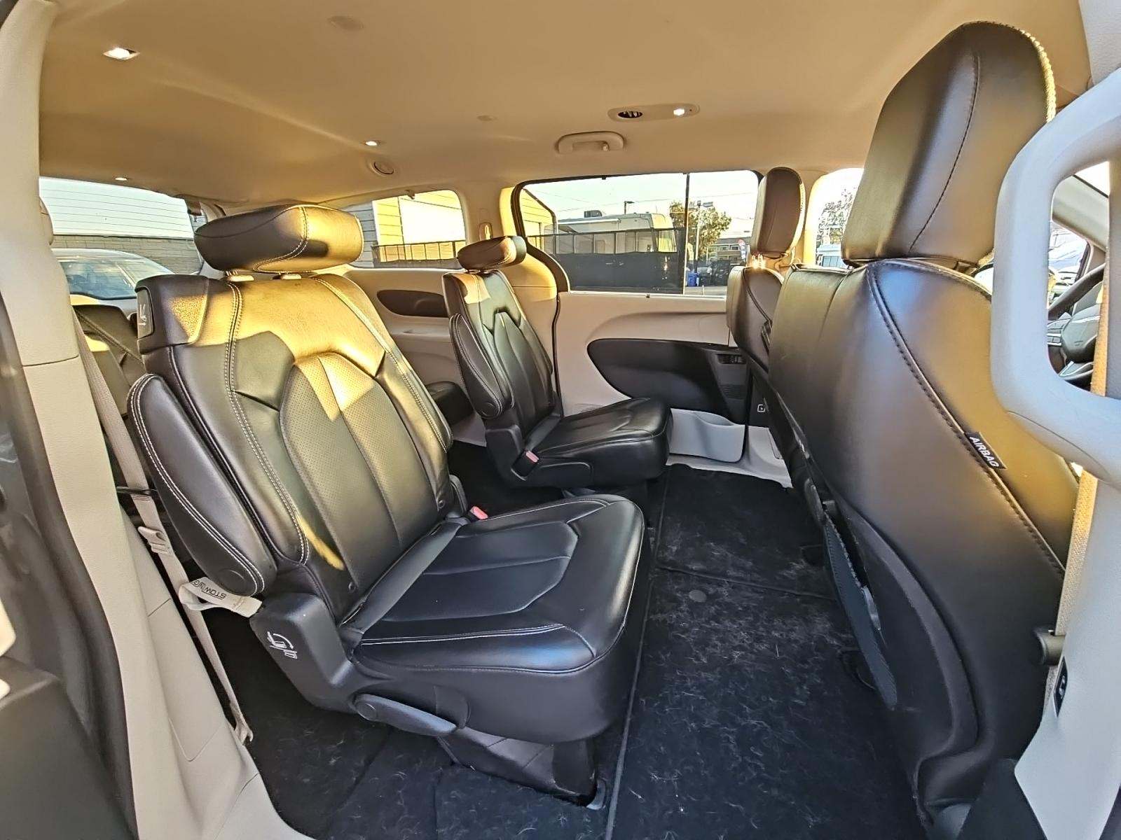 2023 Chrysler Pacifica Touring L FWD