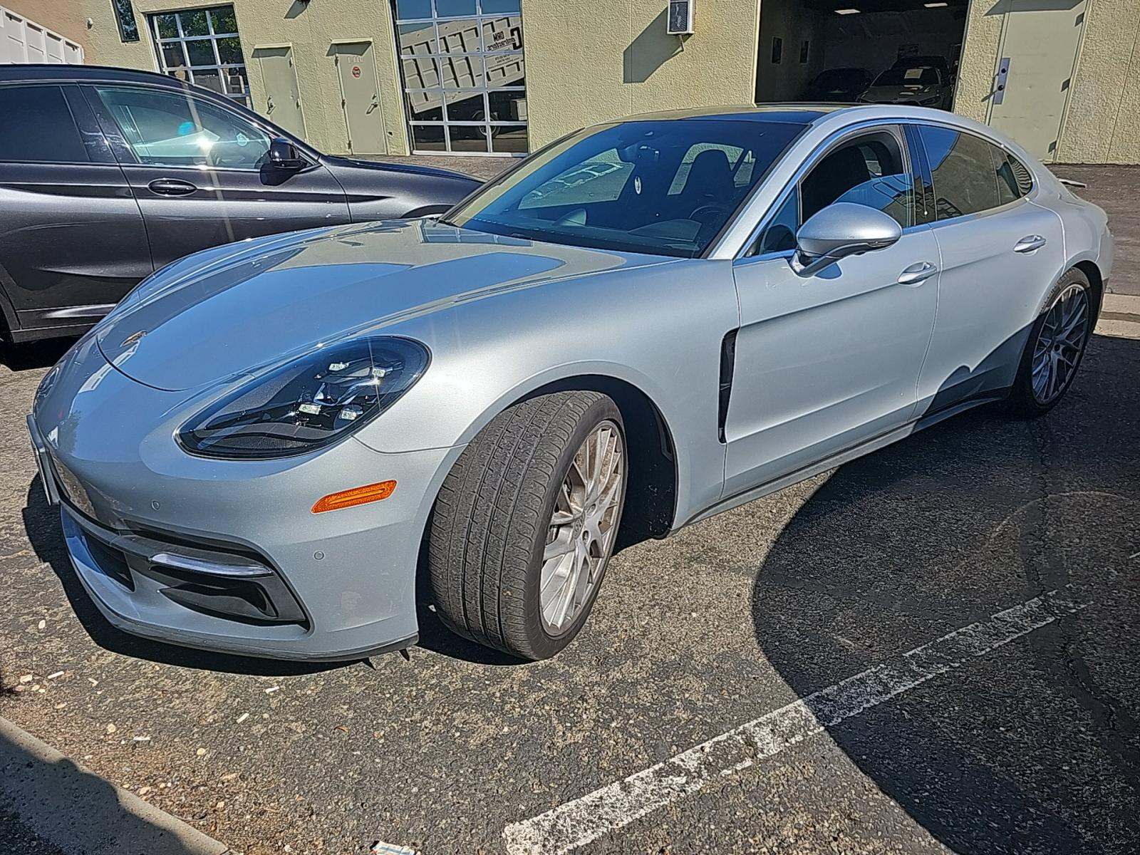 2017 Porsche Panamera 4 AWD