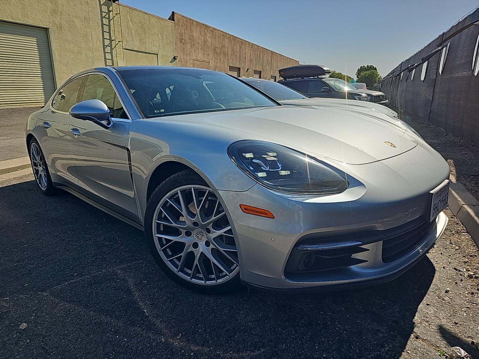 2017 Porsche Panamera 4 AWD