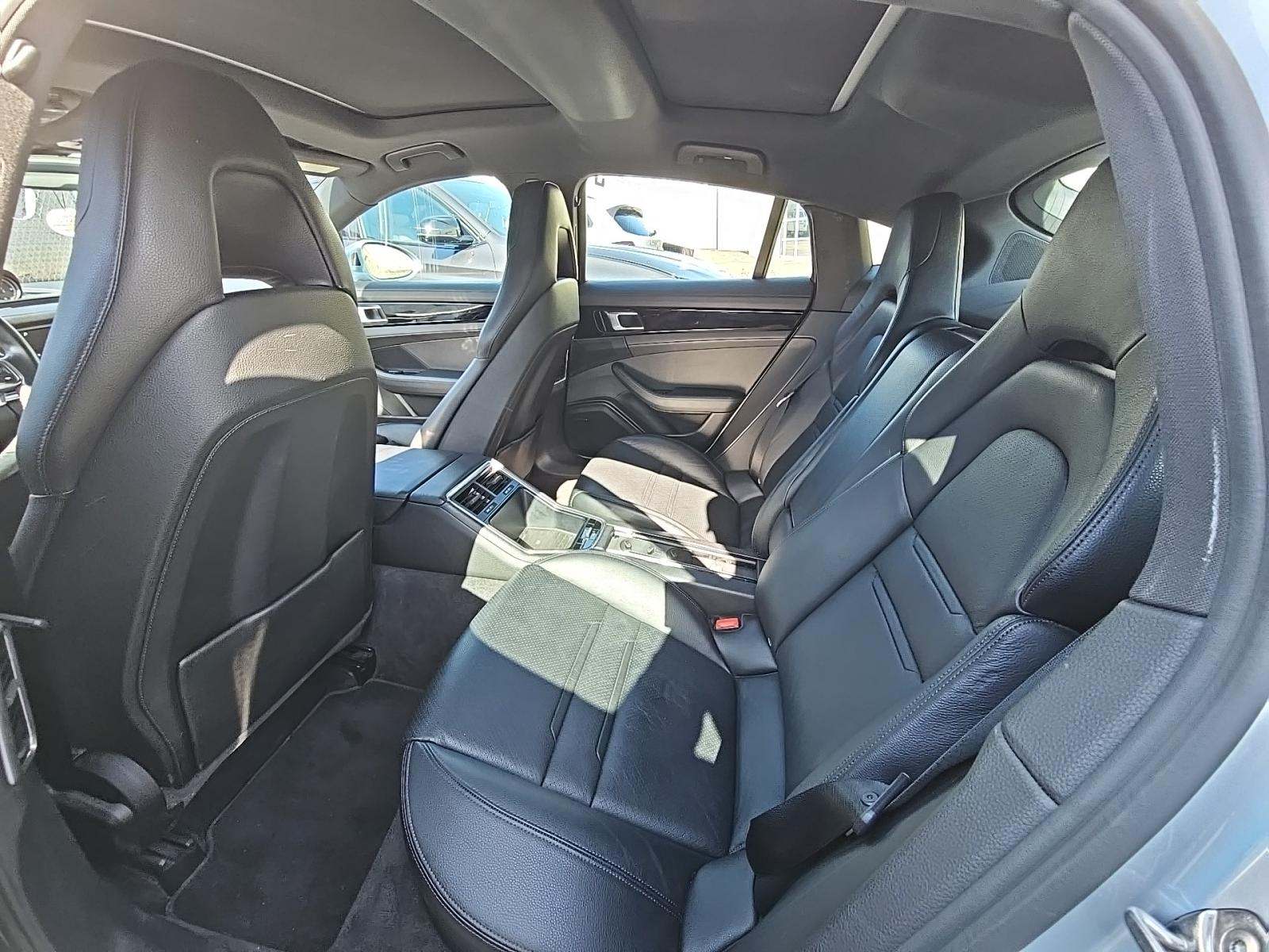 2017 Porsche Panamera 4 AWD