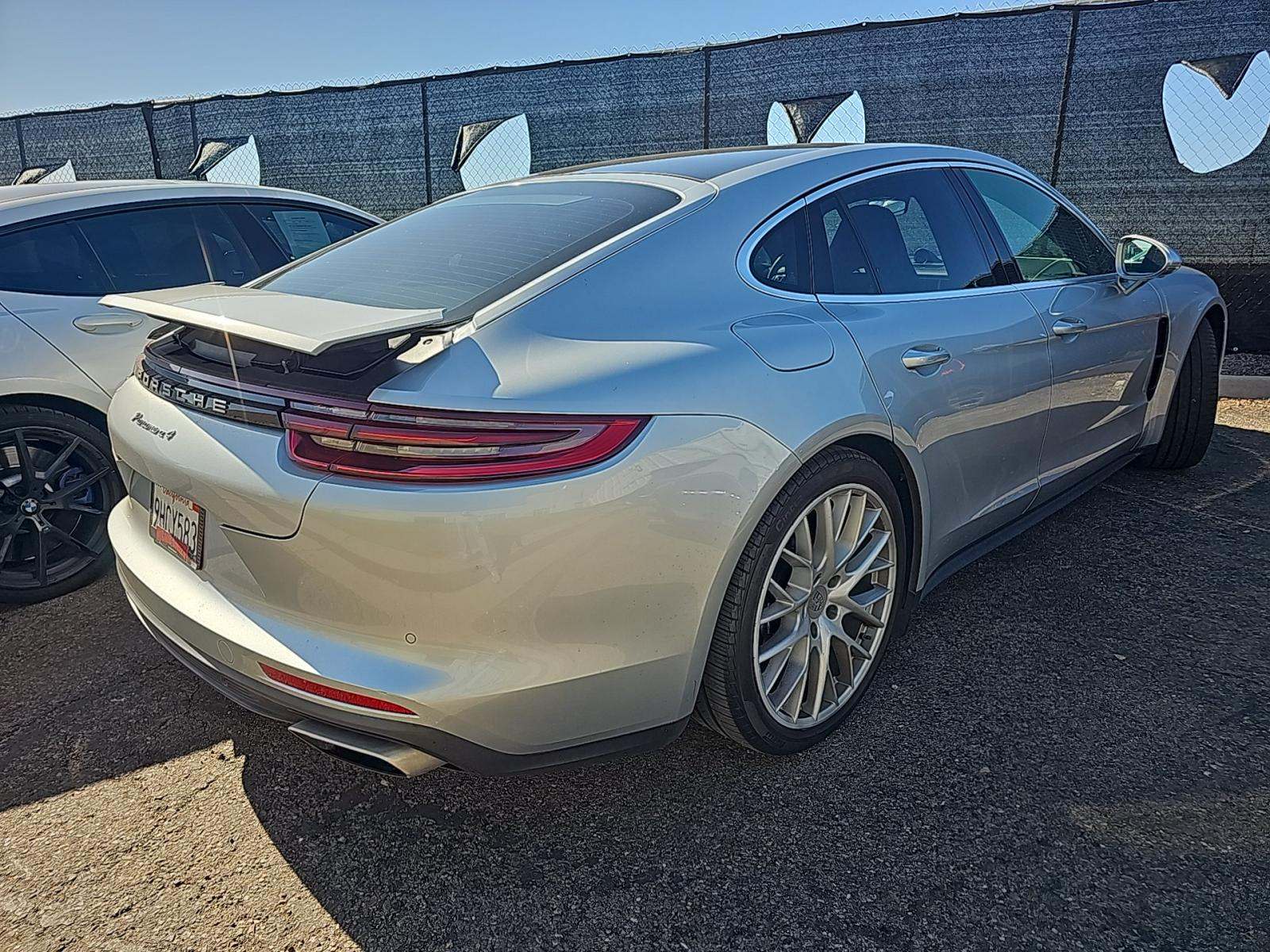 2017 Porsche Panamera 4 AWD
