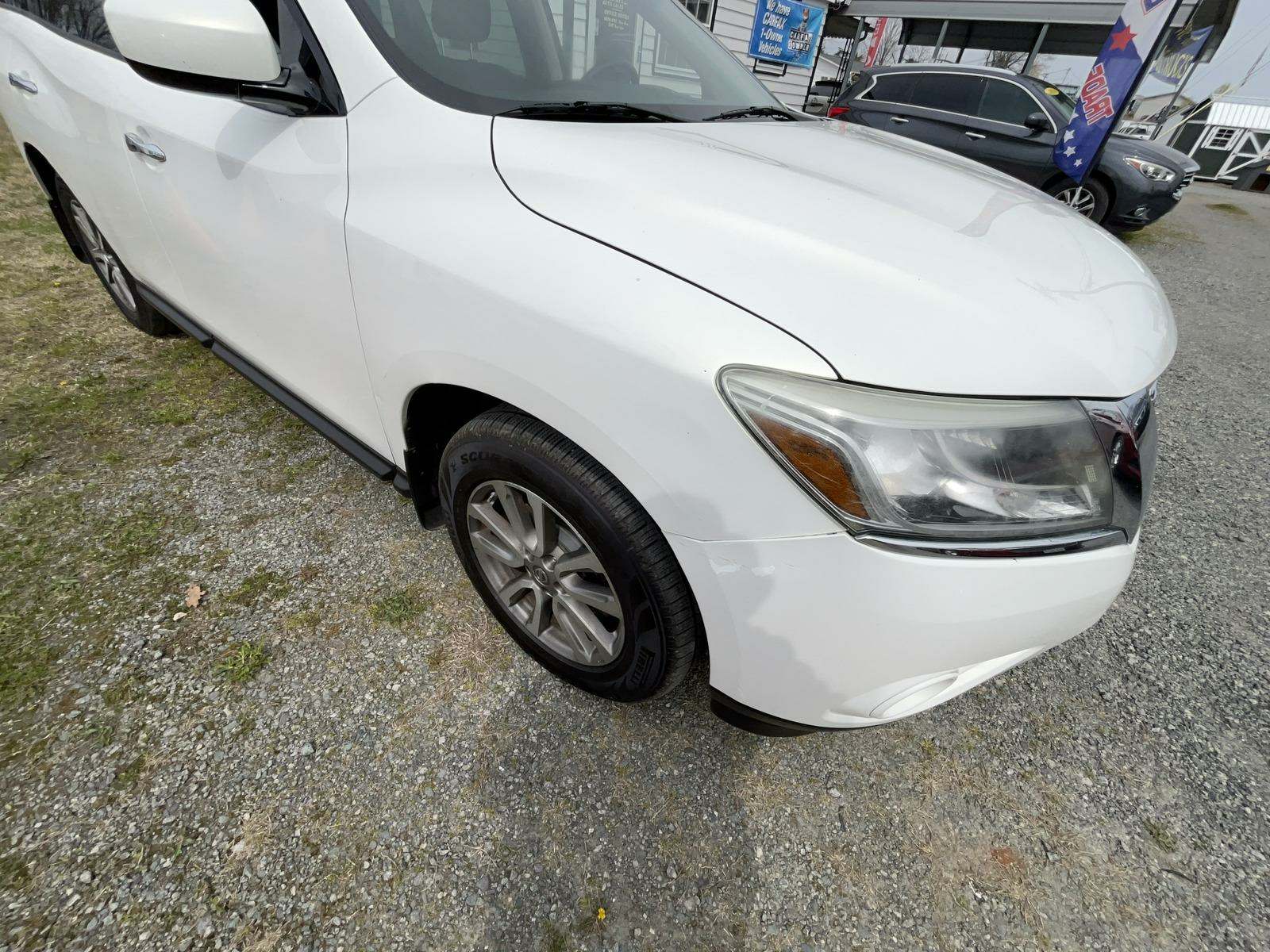 2014 Nissan Pathfinder S AWD