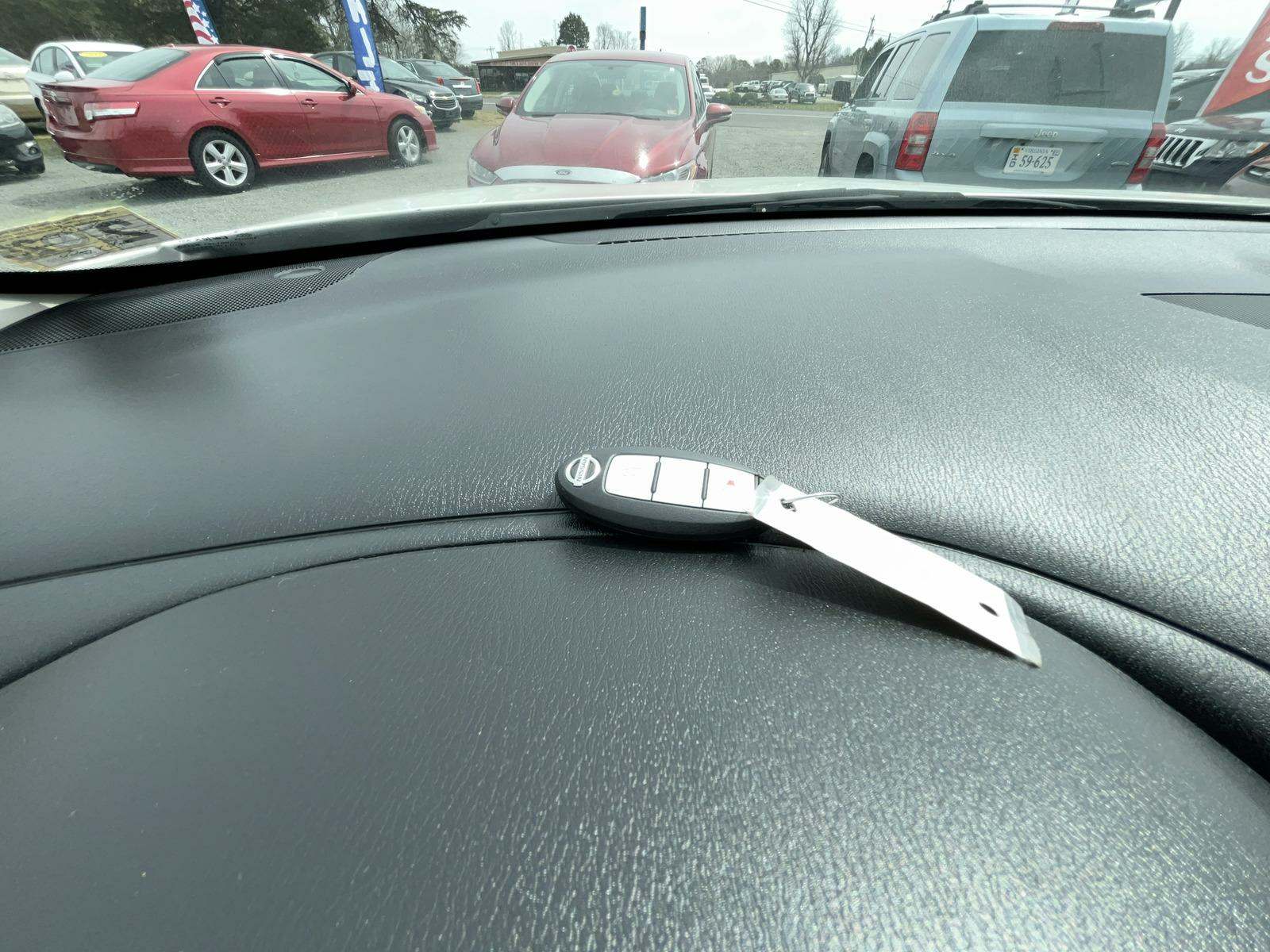 2014 Nissan Pathfinder S AWD