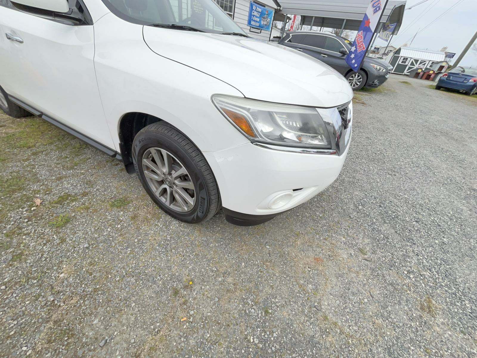 2014 Nissan Pathfinder S AWD