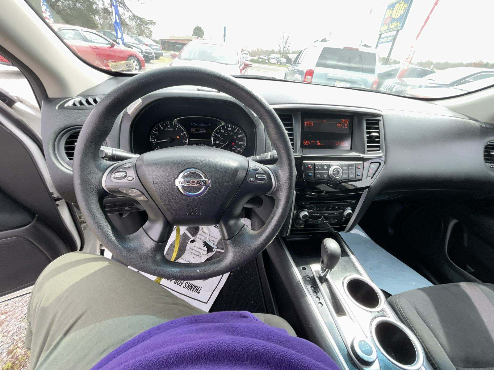 2014 Nissan Pathfinder S AWD