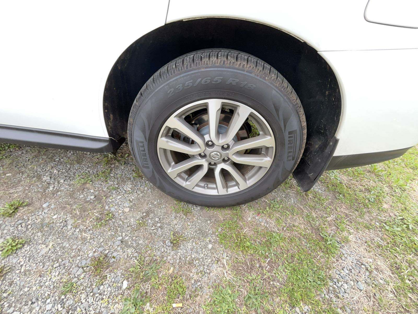 2014 Nissan Pathfinder S AWD