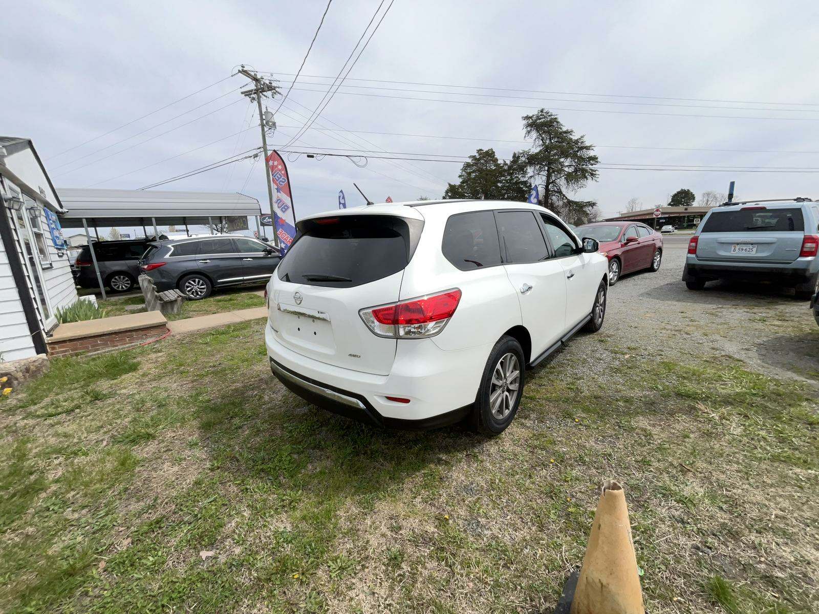 2014 Nissan Pathfinder S AWD