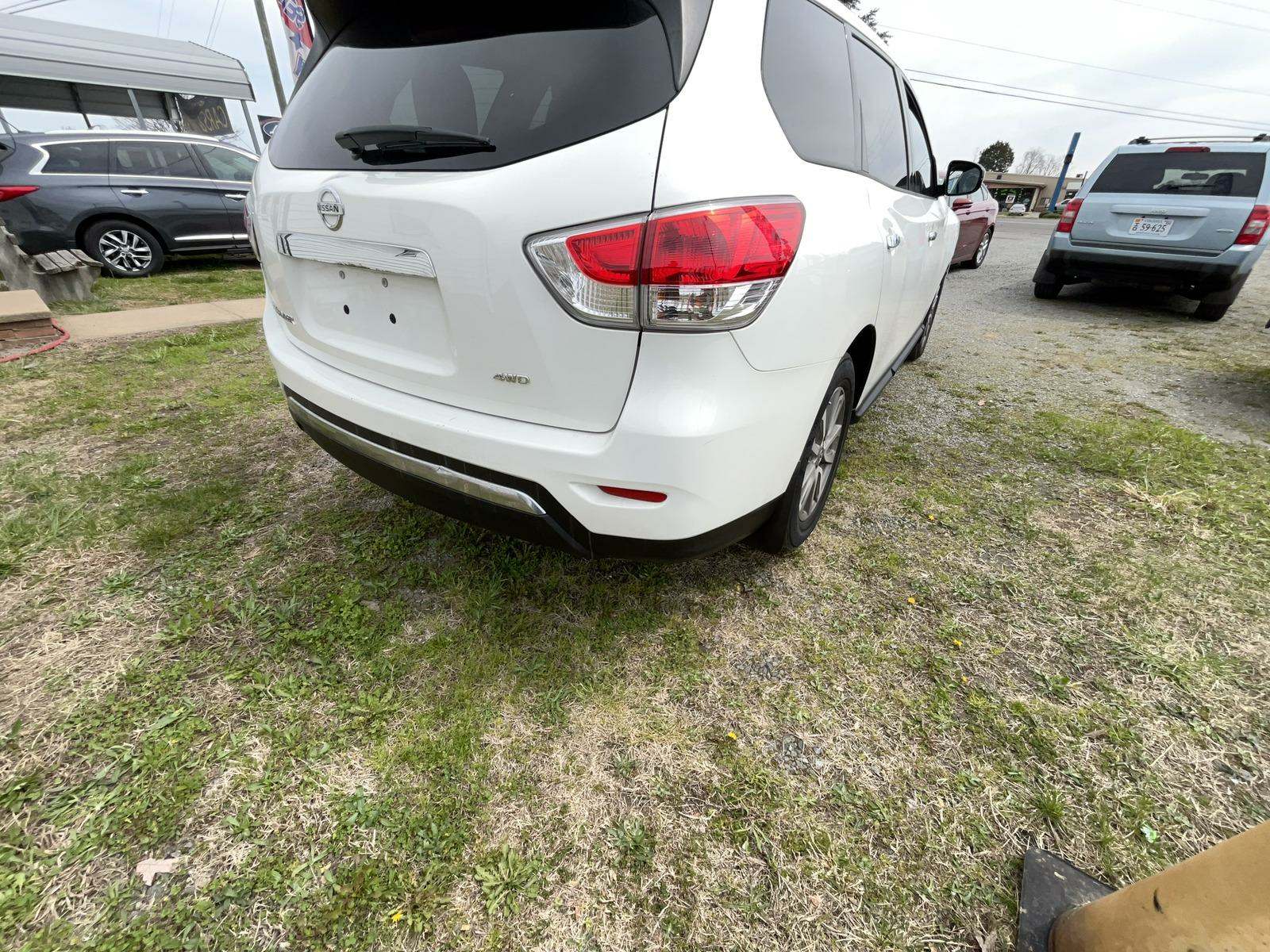 2014 Nissan Pathfinder S AWD